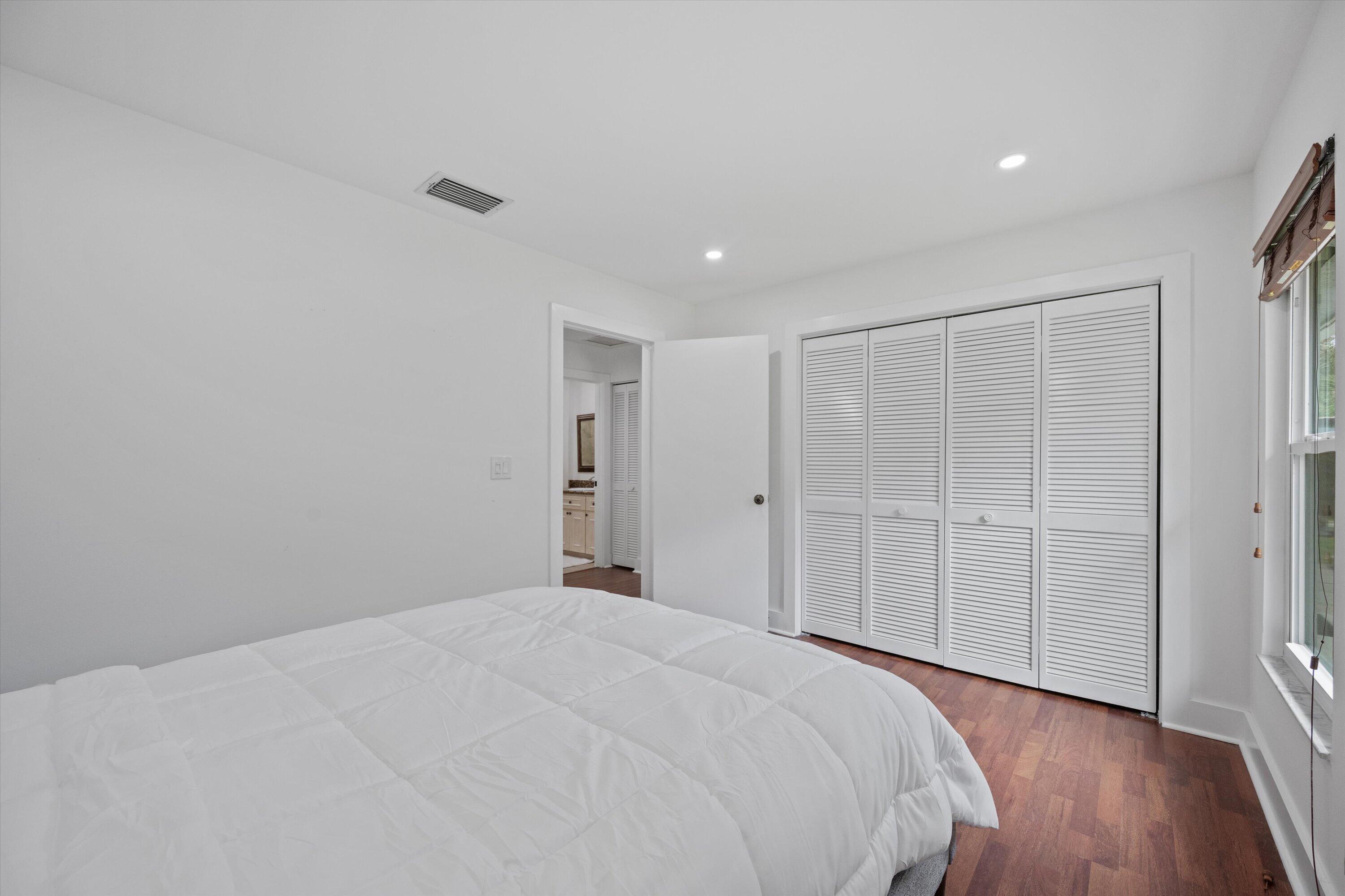 LOXAHATCHEE HOMES - Residential Lease