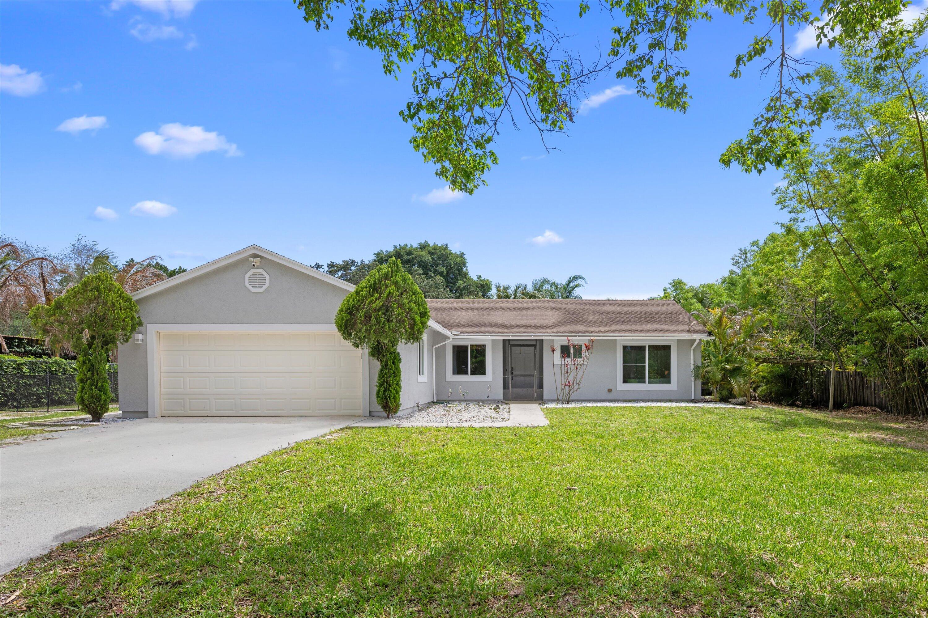 LOXAHATCHEE HOMES - Residential Lease