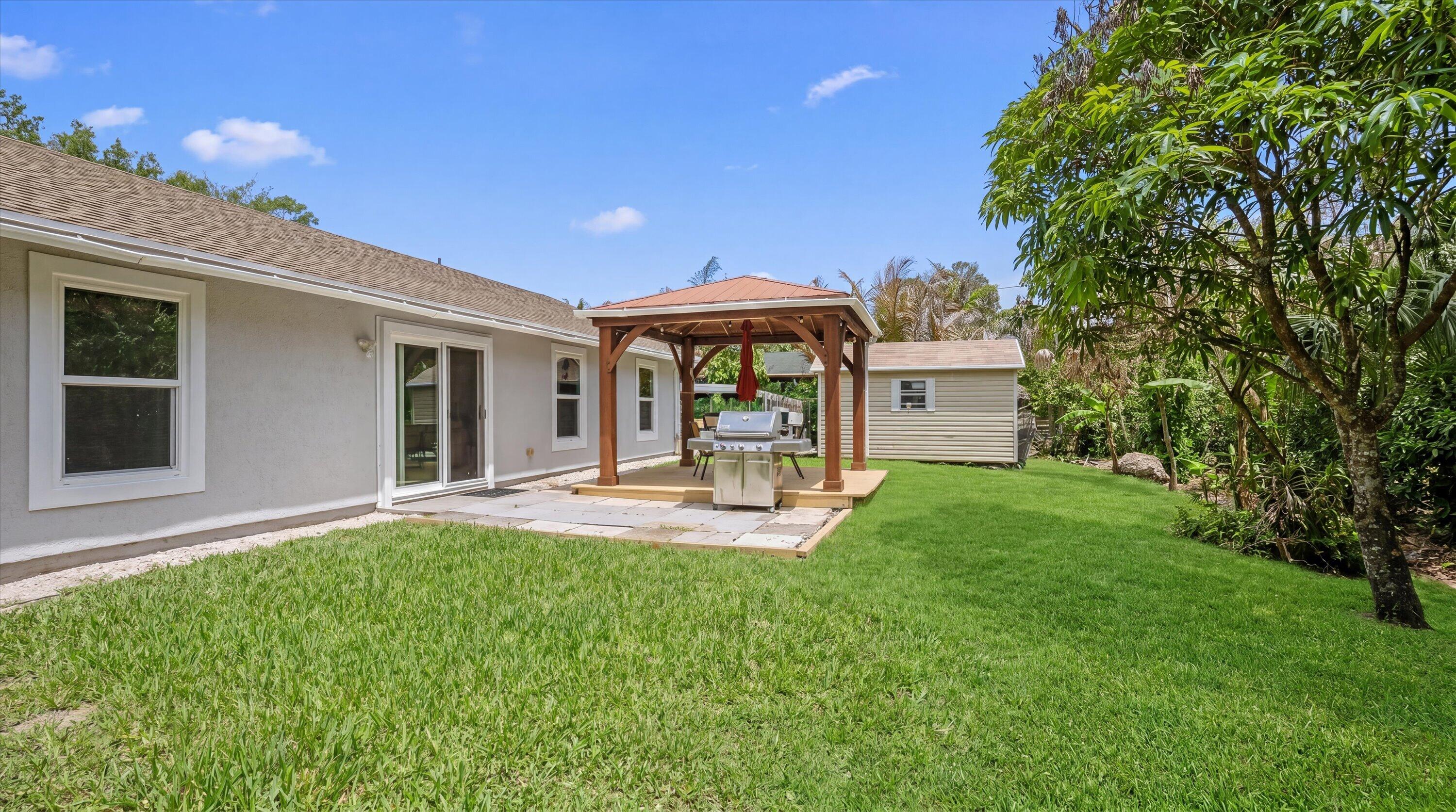 LOXAHATCHEE HOMES - Residential Lease