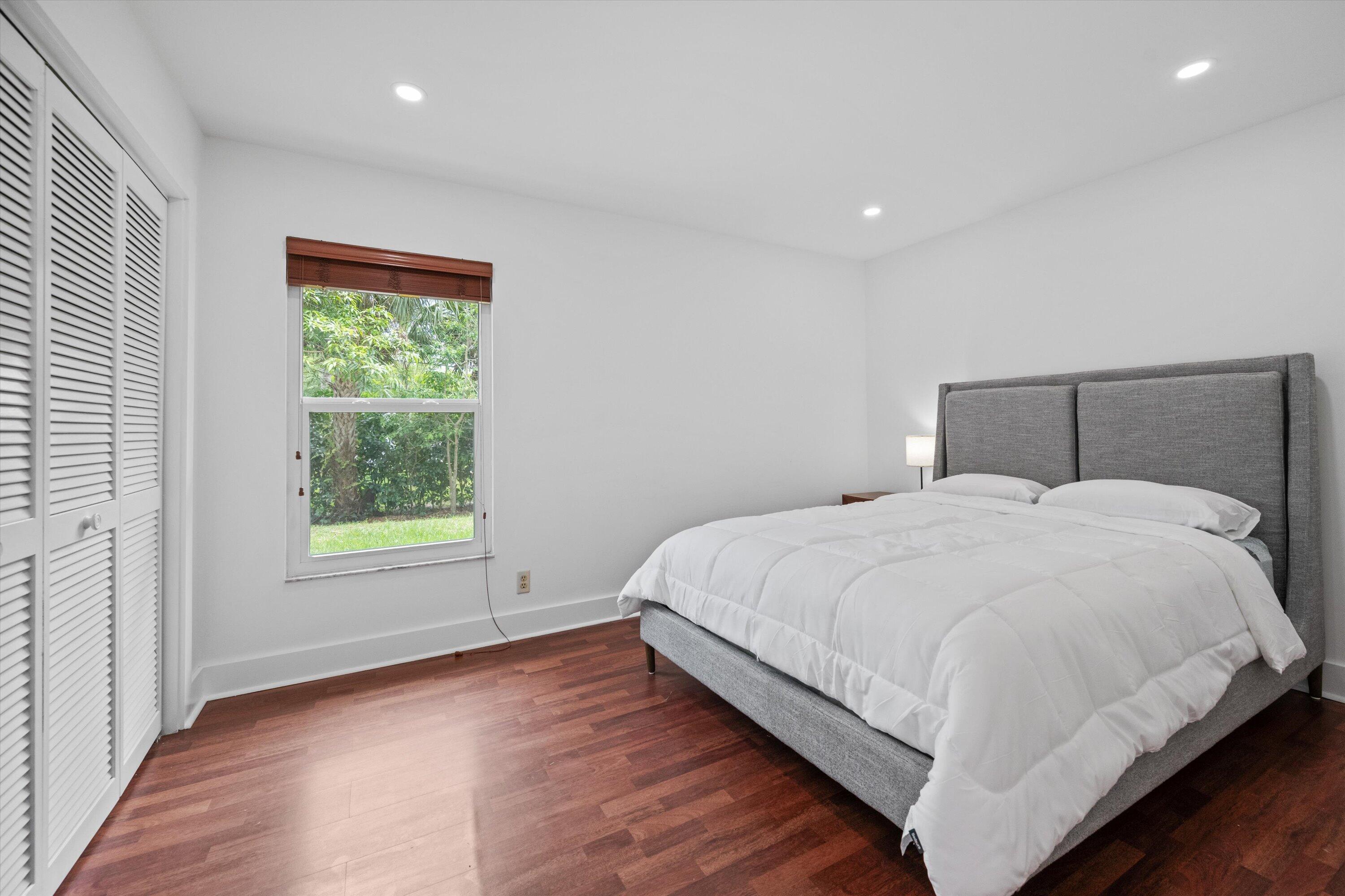 LOXAHATCHEE HOMES - Residential Lease