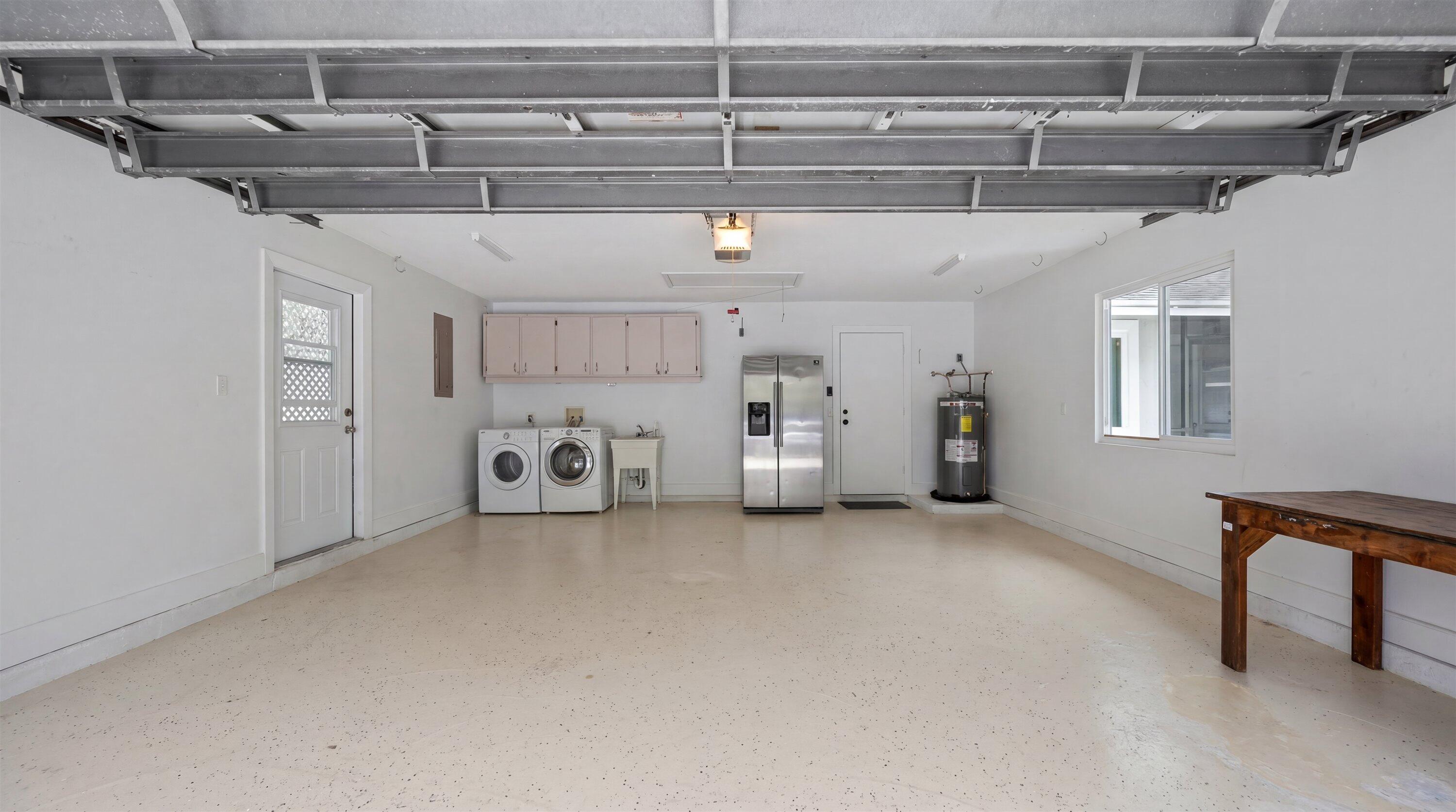 LOXAHATCHEE HOMES - Residential Lease