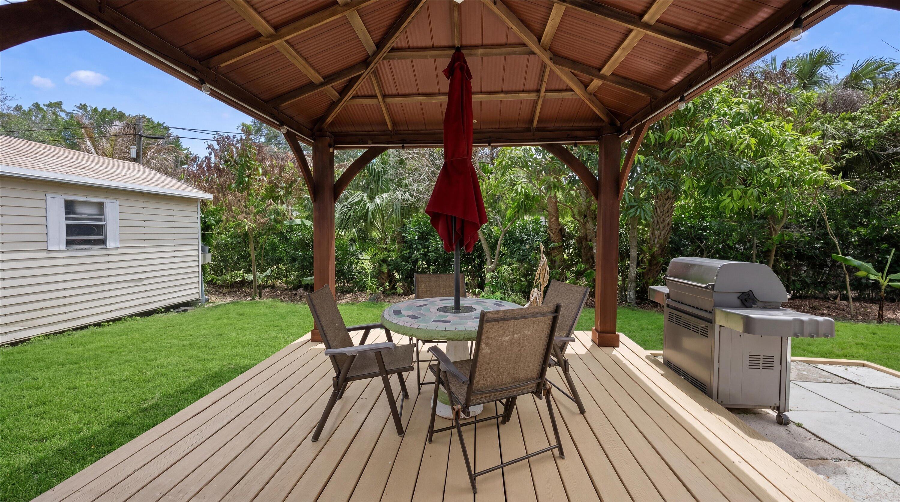 LOXAHATCHEE HOMES - Residential Lease