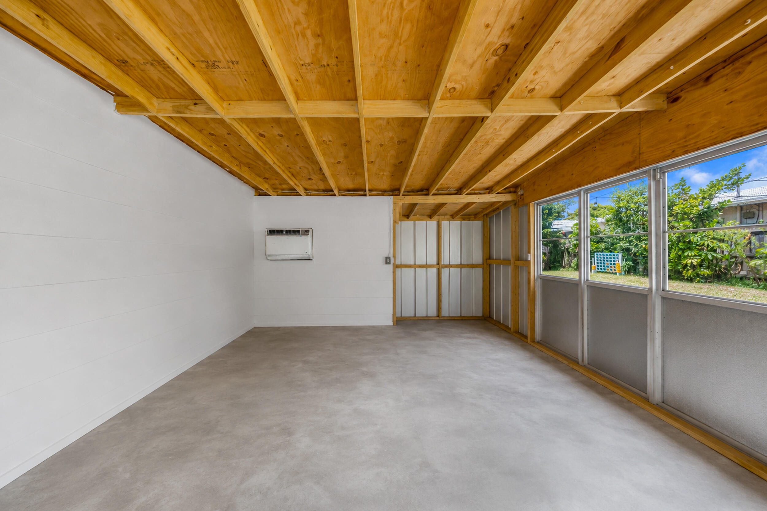 HOLLYWOOD PARK - Residential