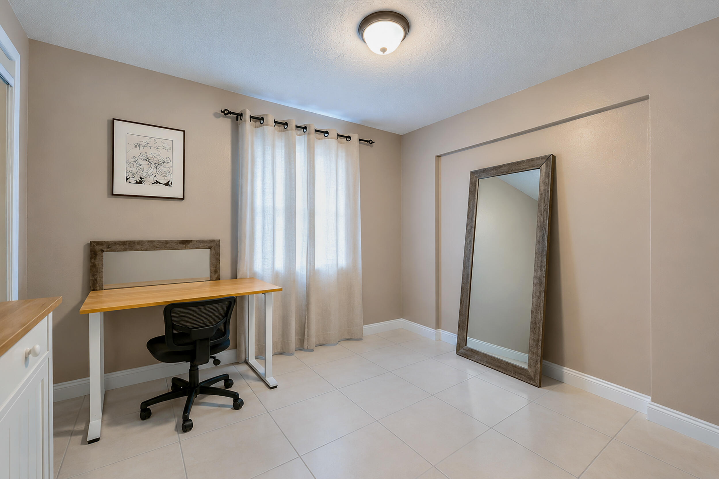 HOLLYWOOD PARK - Residential