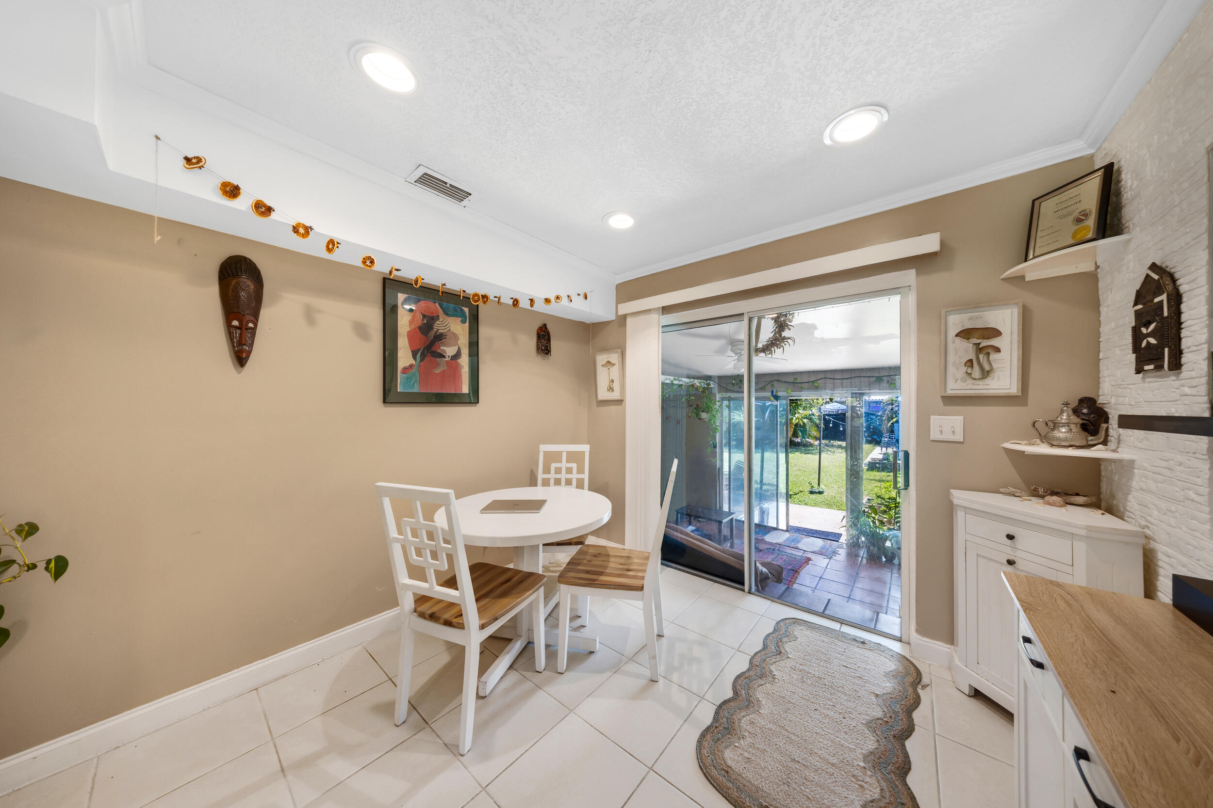 HOLLYWOOD PARK - Residential