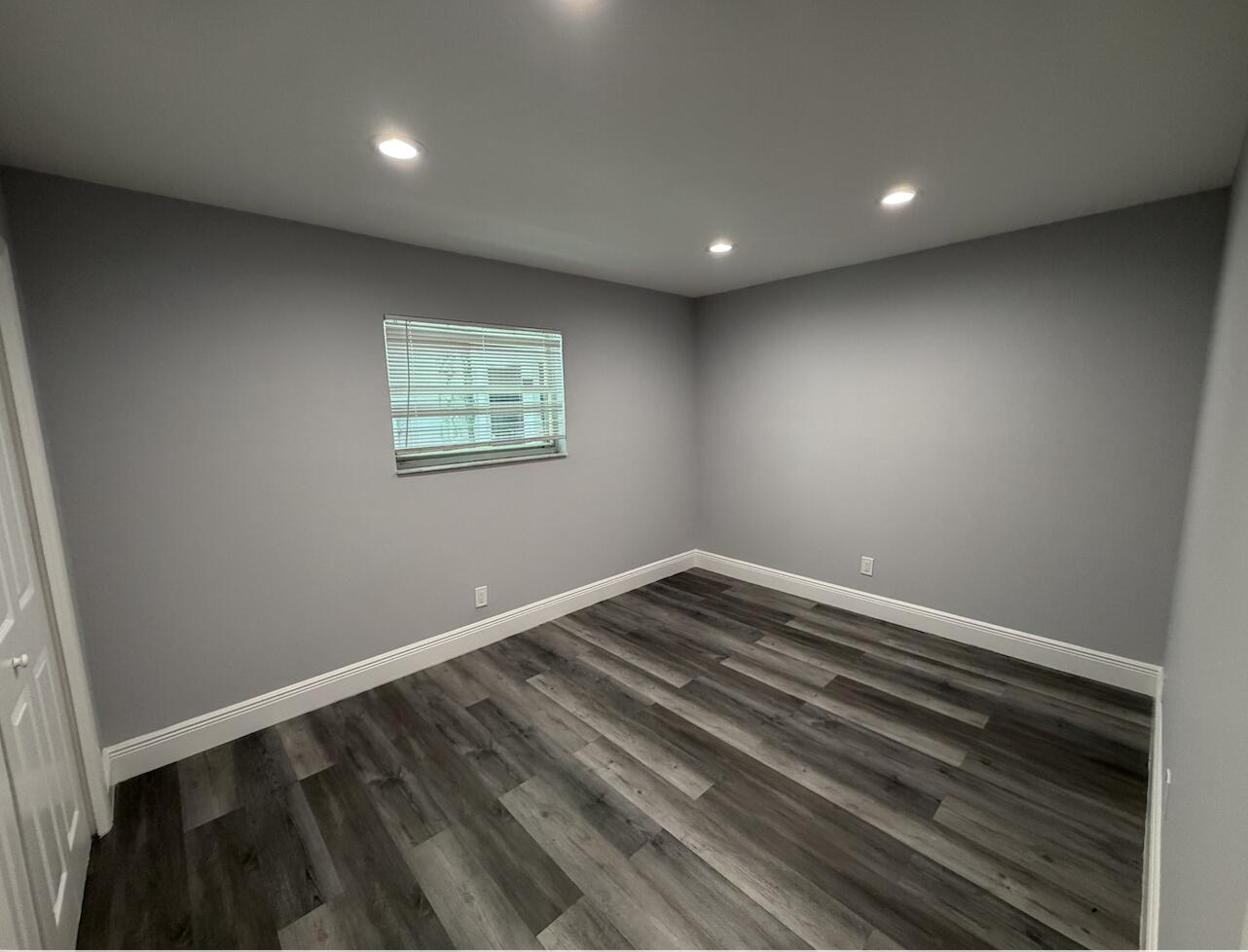 PARKWAY GARDENS - Residential Lease