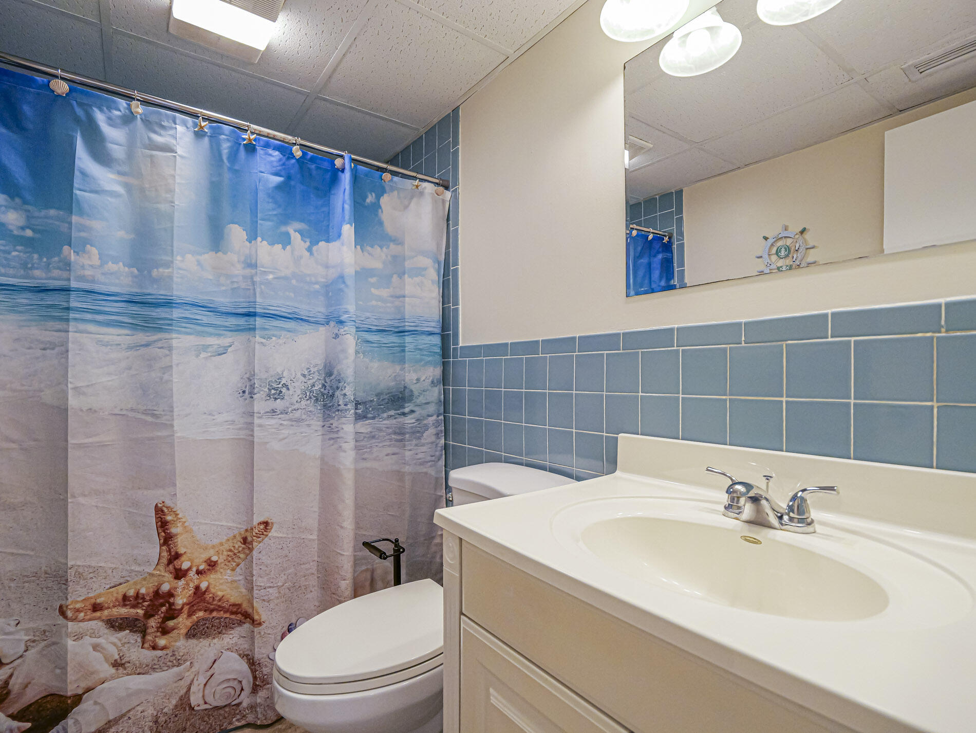 SHADOWLAWN CONDO - Residential Lease
