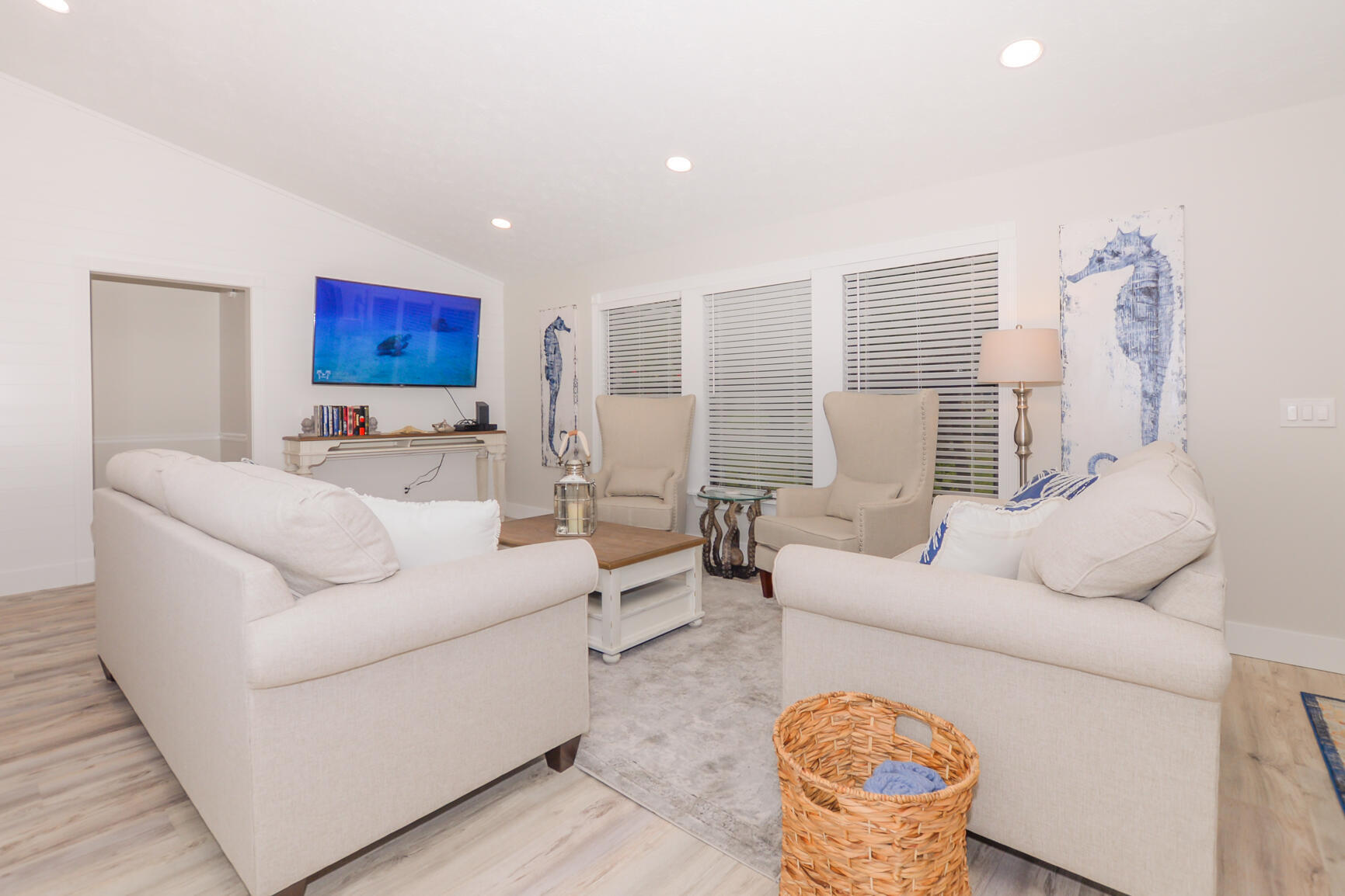 PINECREST LAKES - Residential Lease