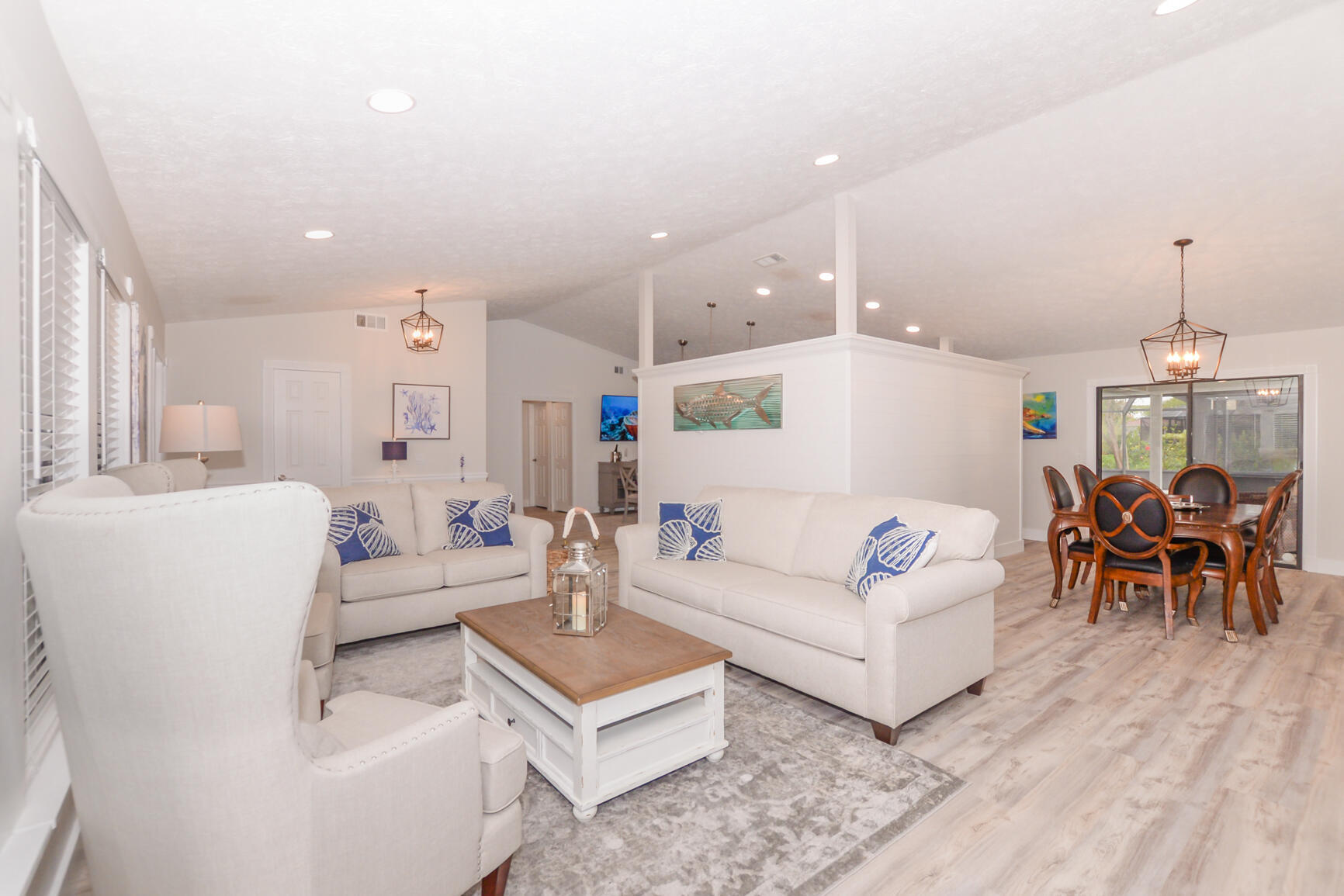 PINECREST LAKES - Residential Lease