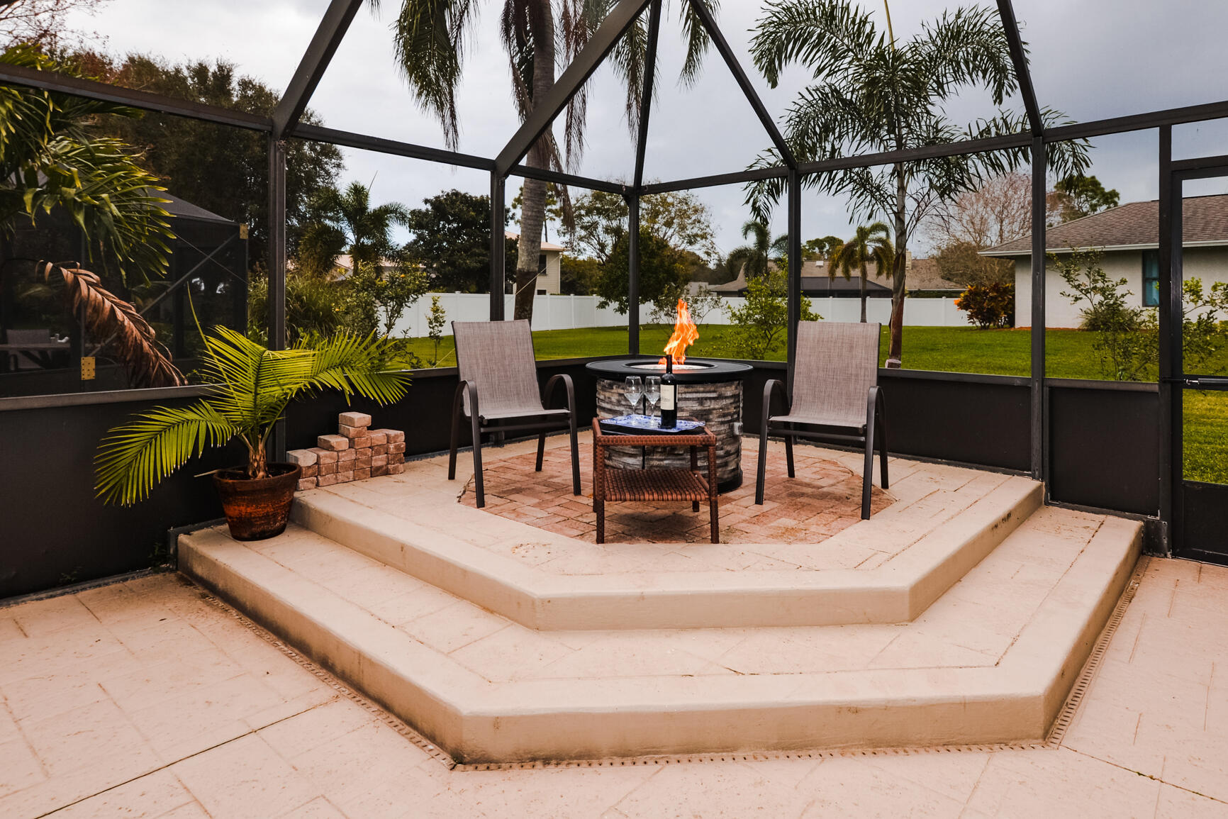 PINECREST LAKES - Residential Lease