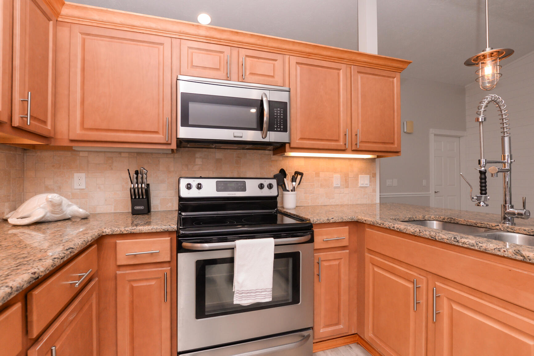 PINECREST LAKES - Residential Lease