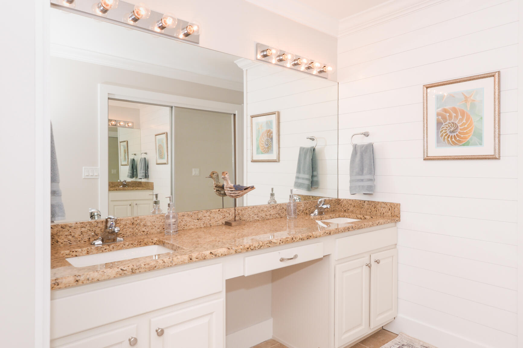 PINECREST LAKES - Residential Lease