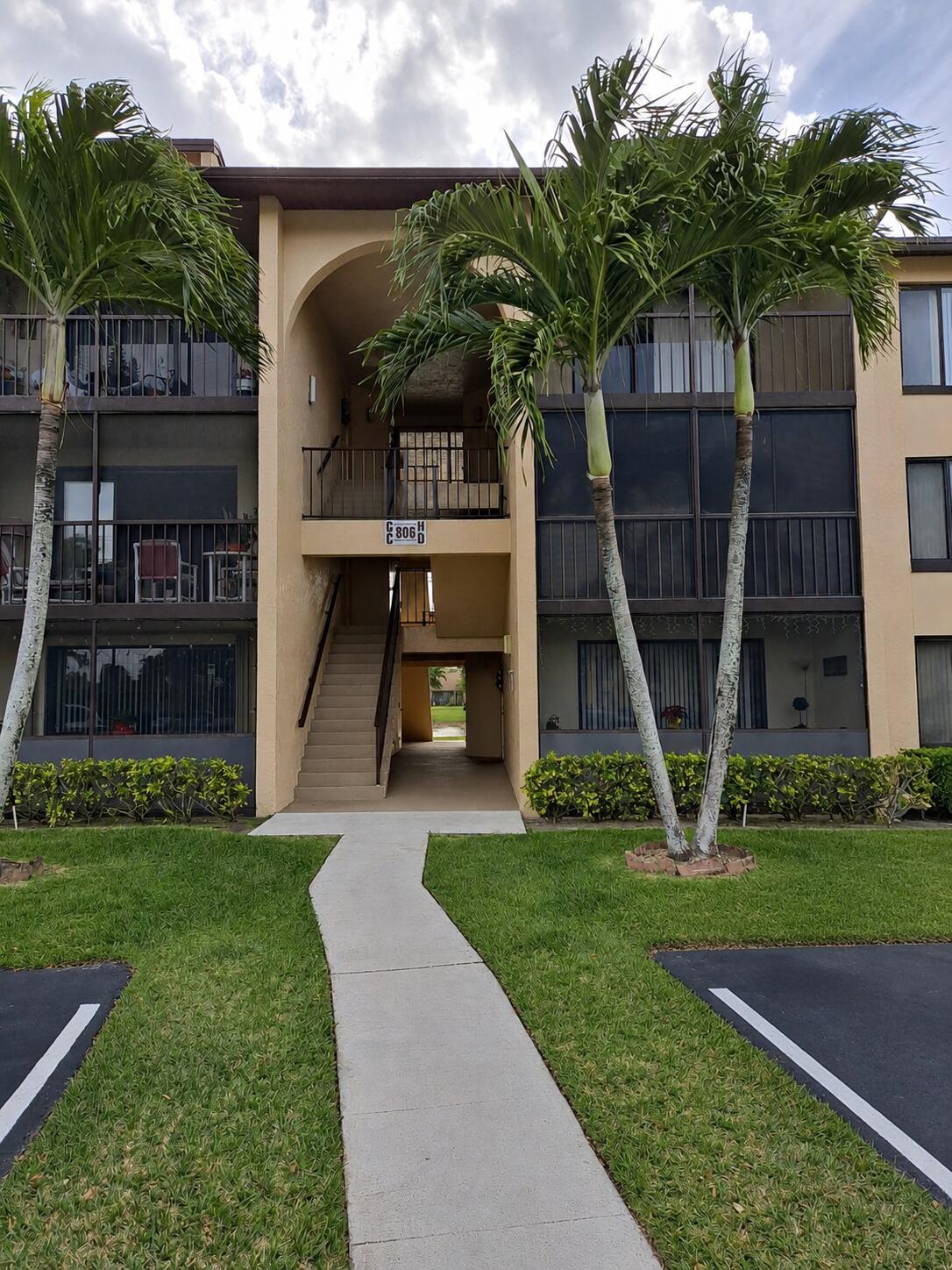 Enjoy easy Florida living in this 2BR/2BA condo located in the sought-after 55+ community of Pine Ridge North. Featuring vaulted ceilings, a spacious living area, split-bedroom layout, walk-in closet, and screened balcony. Community amenities include clubhouse, pool, spa, tennis, pickleball, shuffleboard, and social activities. Conveniently located near shopping, dining, beaches, parks, and Palm Beach International Airport. Great opportunity for seasonal or full-time residents.