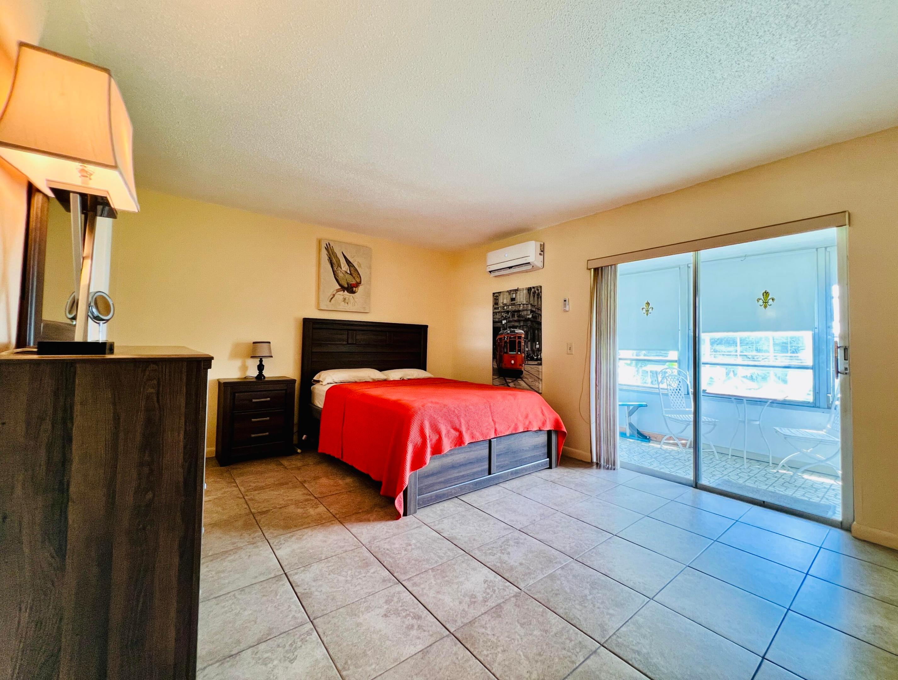 CENTURY VILLAGE - CAMBRIDGE CONDO - Residential
