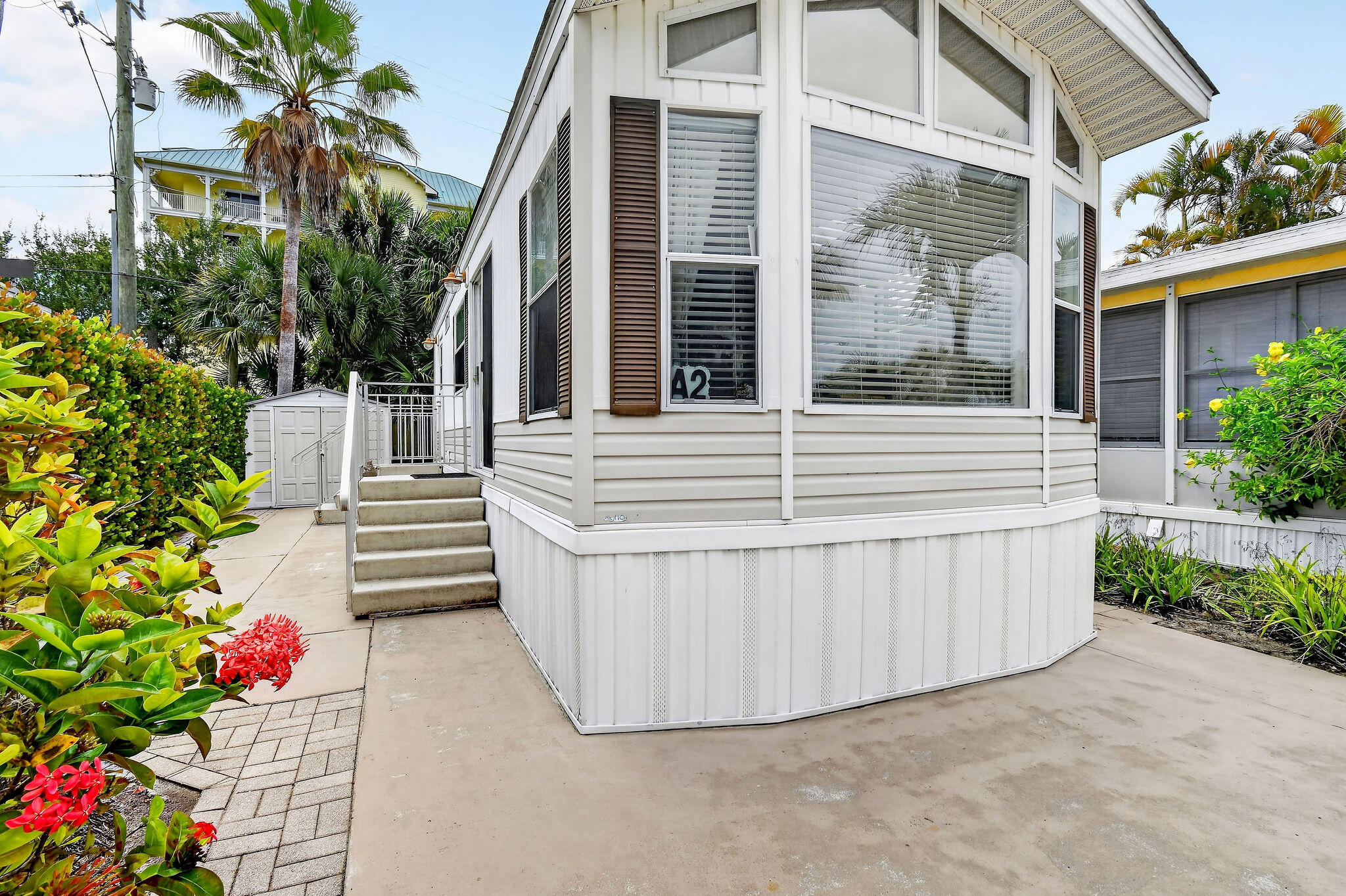 JUNO OCEAN WALK - Residential