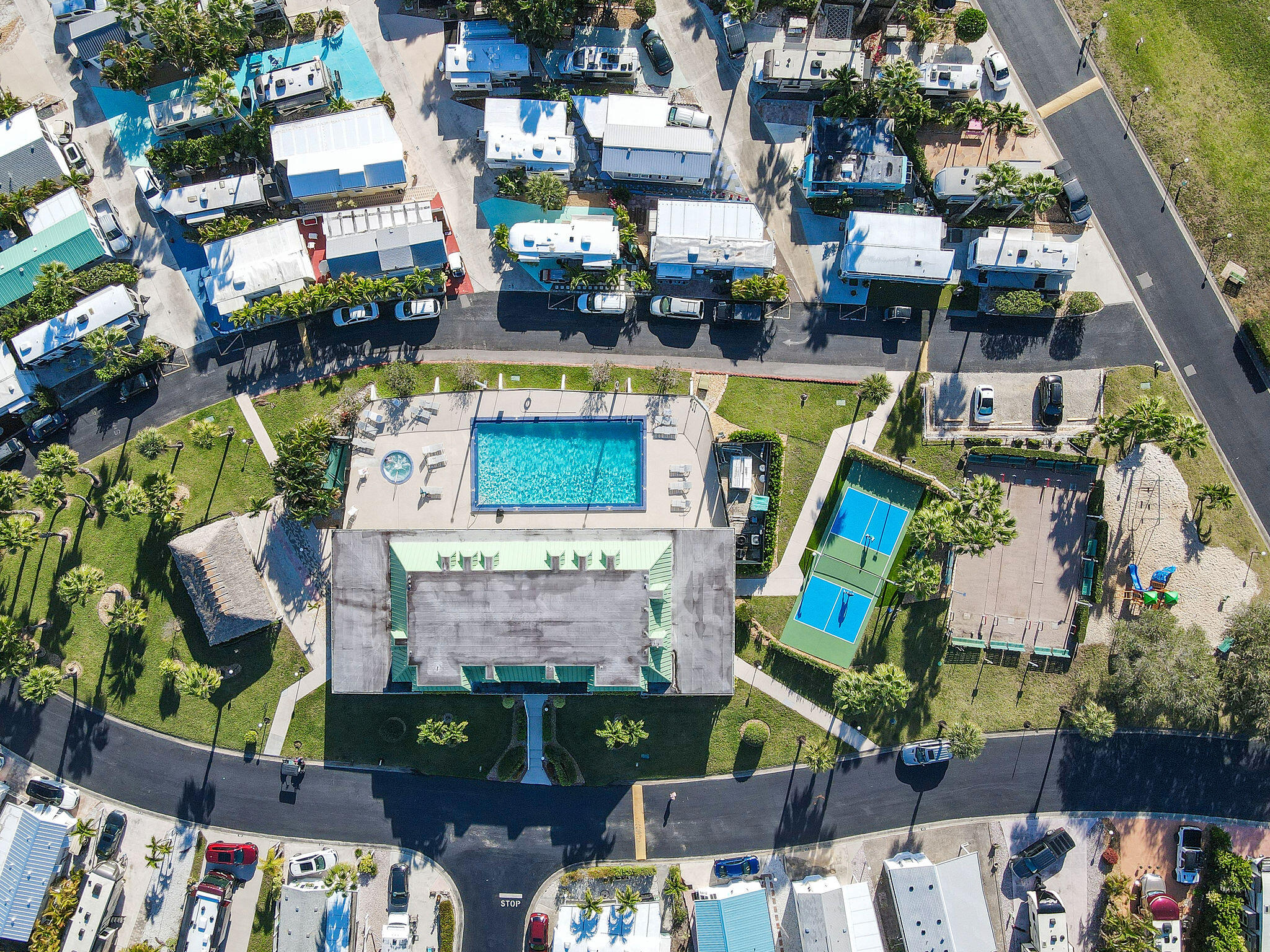 JUNO OCEAN WALK - Residential