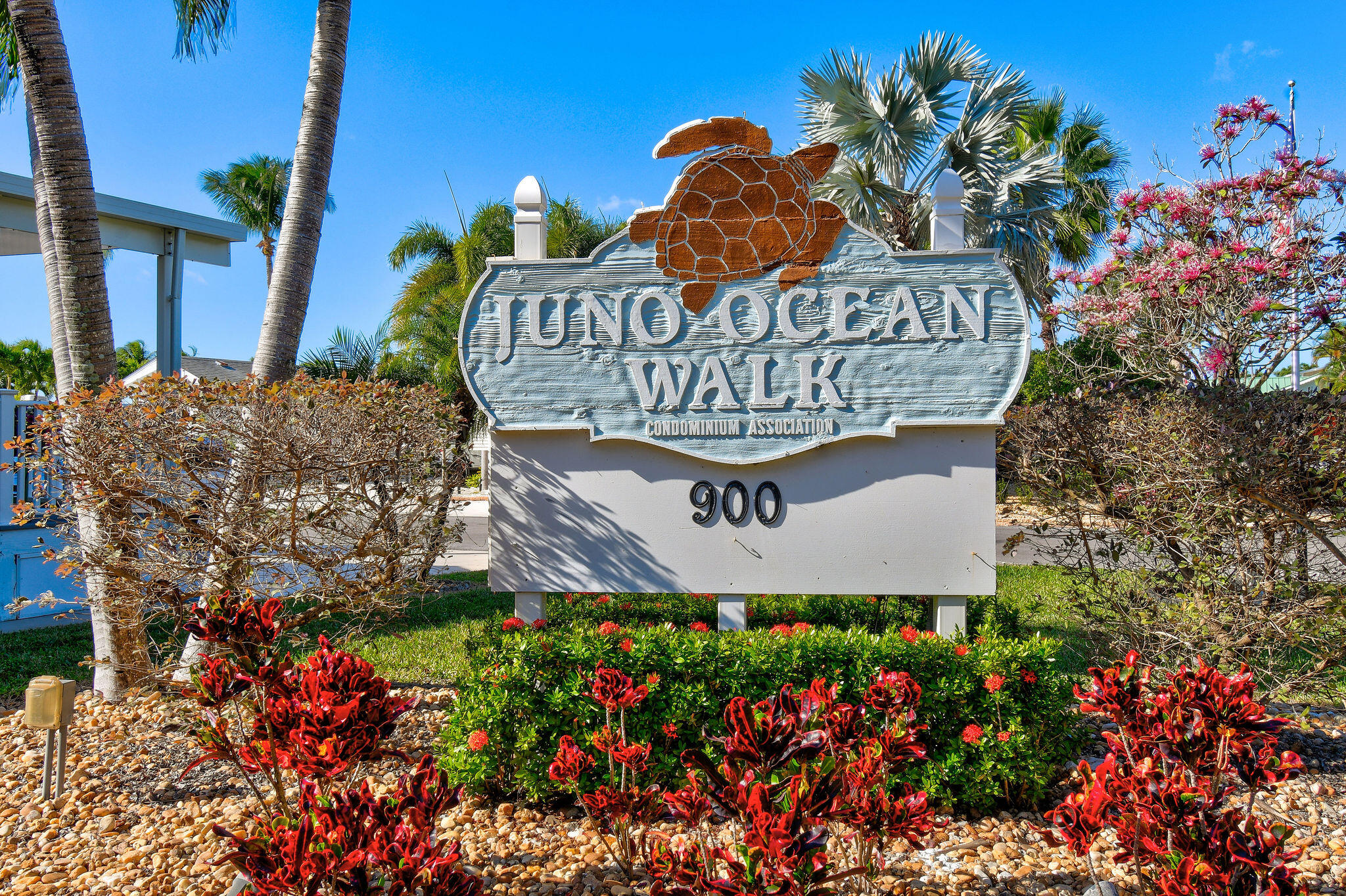 JUNO OCEAN WALK - Residential