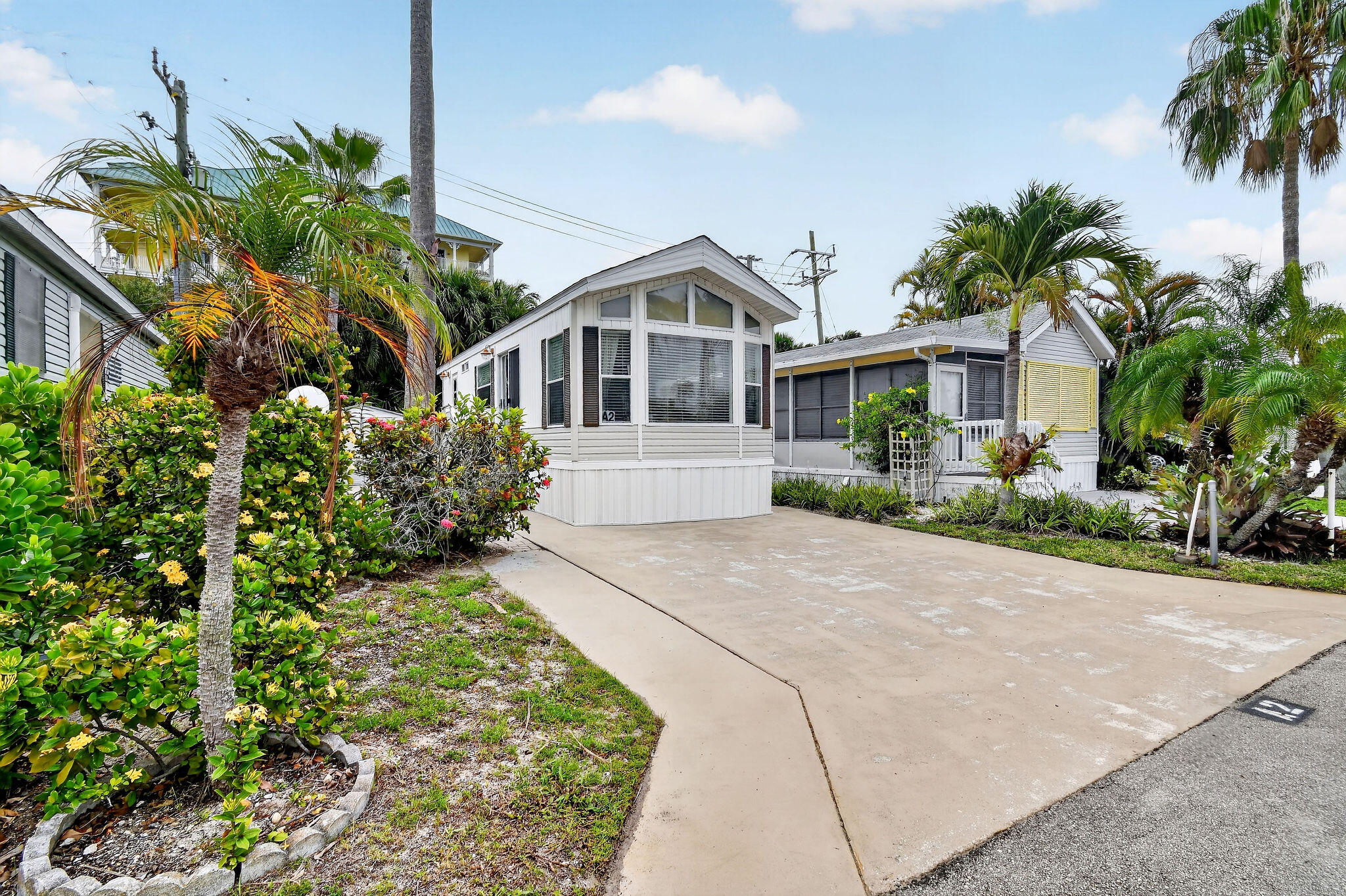 JUNO OCEAN WALK - Residential