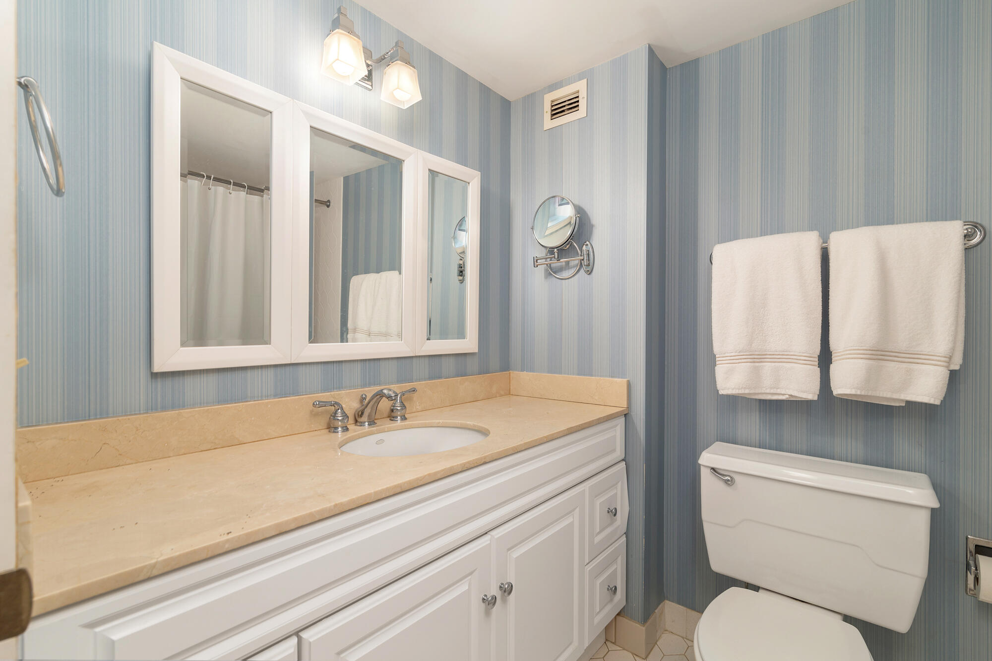 RAPALLO SOUTH CONDO - Residential Lease