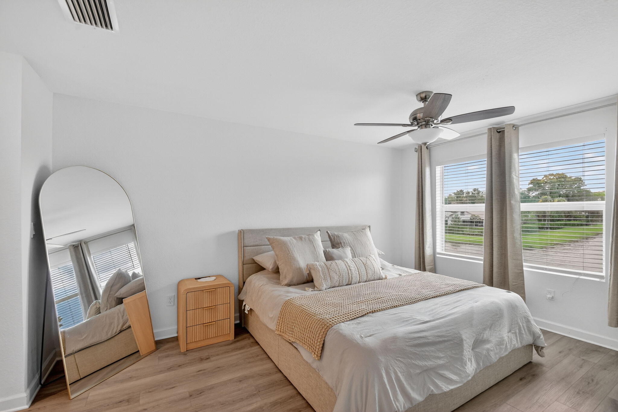 LAKESHORE AT THE FOUNTAINS - Residential Lease