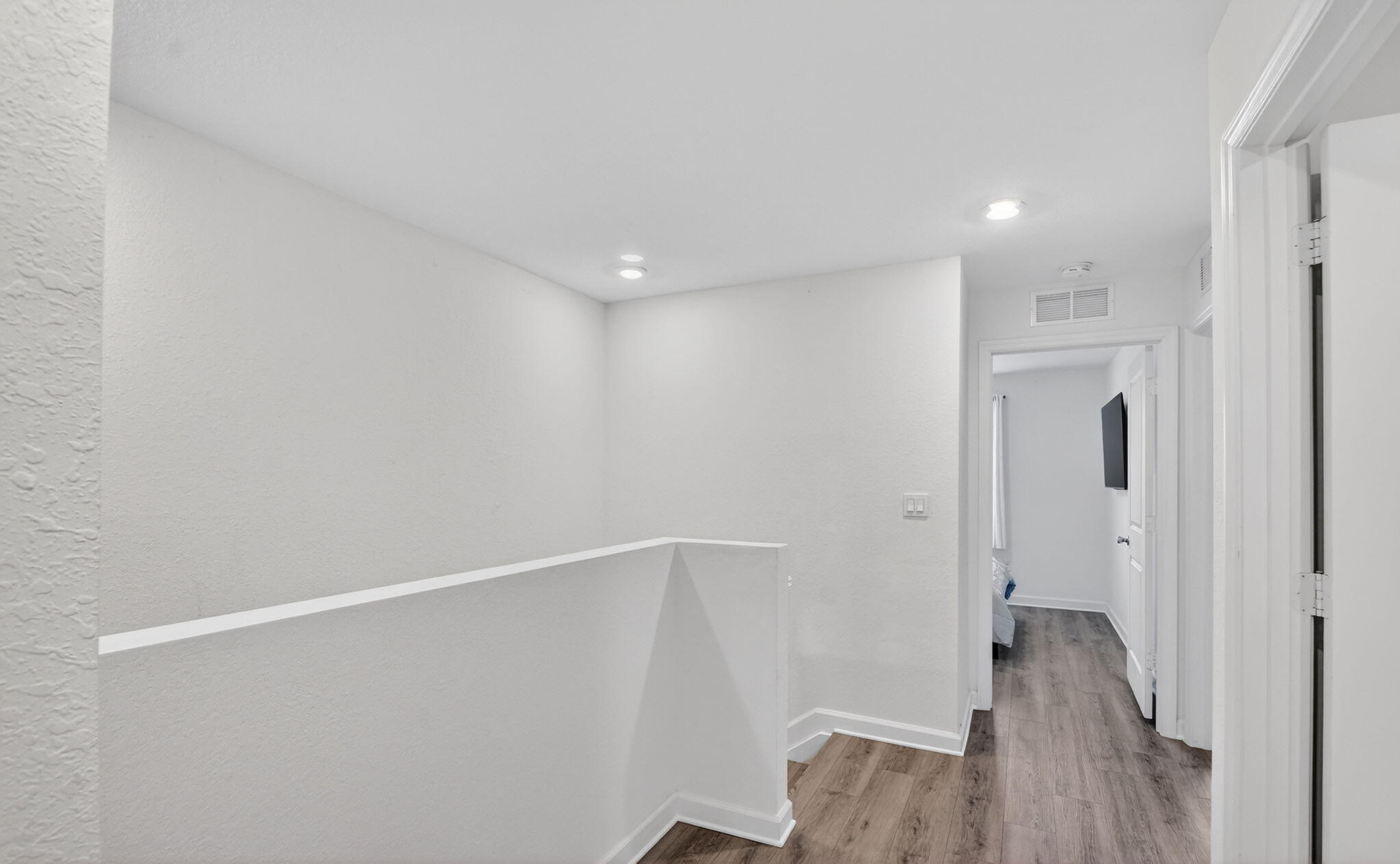 LAKESHORE AT THE FOUNTAINS - Residential Lease