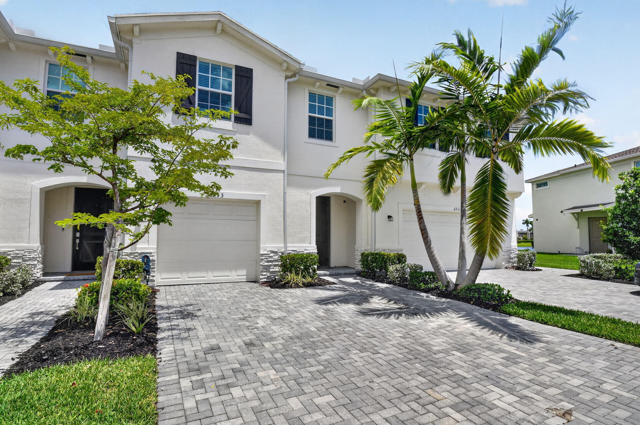 LAKESHORE AT THE FOUNTAINS - Residential Lease