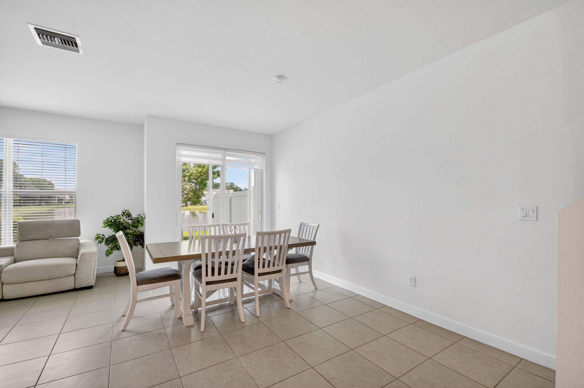 LAKESHORE AT THE FOUNTAINS - Residential Lease