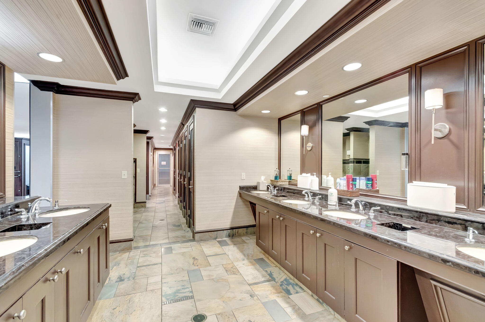 LAKESHORE AT THE FOUNTAINS - Residential Lease
