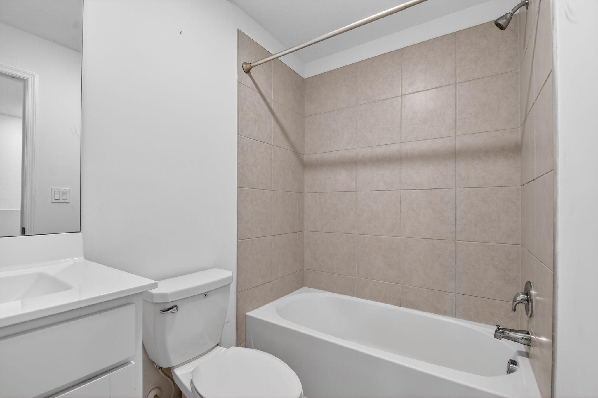 LAKESHORE AT THE FOUNTAINS - Residential Lease