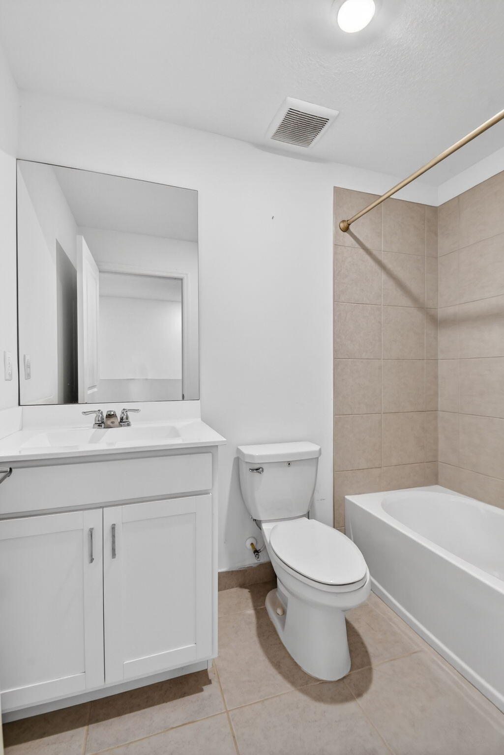LAKESHORE AT THE FOUNTAINS - Residential Lease