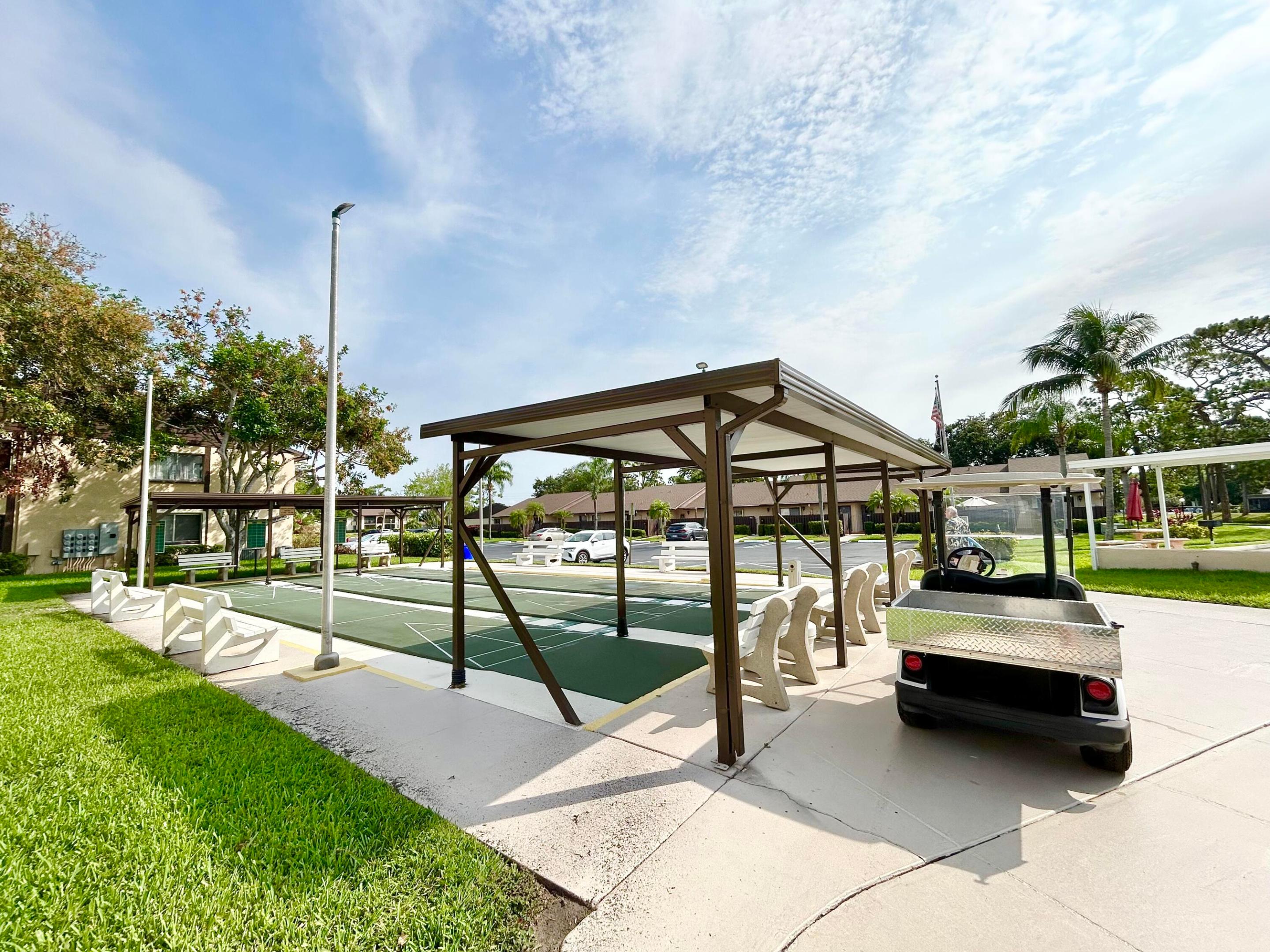 PINE RIDGE SOUTH IV CONDO - Residential