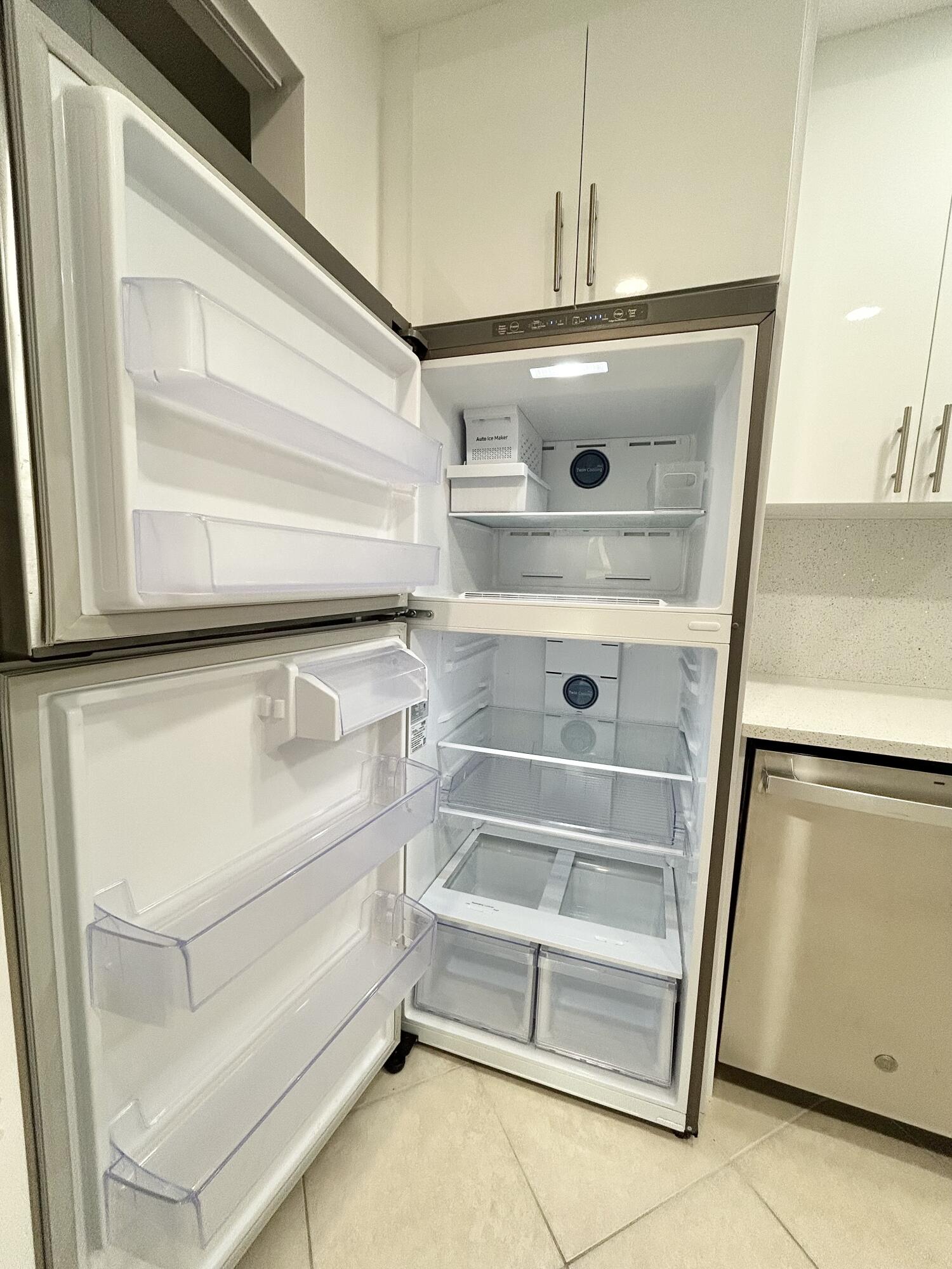 PINE RIDGE SOUTH IV CONDO - Residential