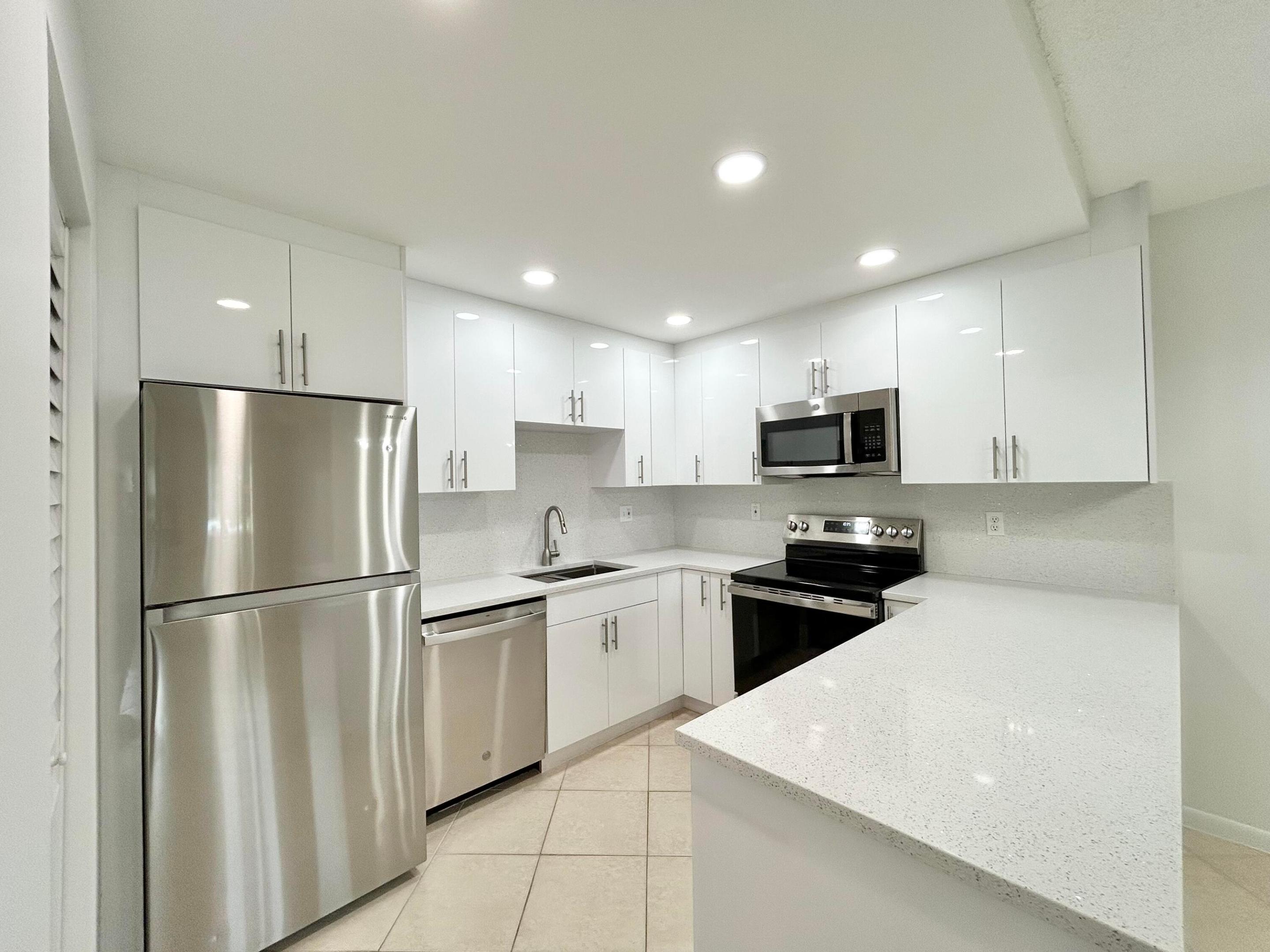 PINE RIDGE SOUTH IV CONDO - Residential