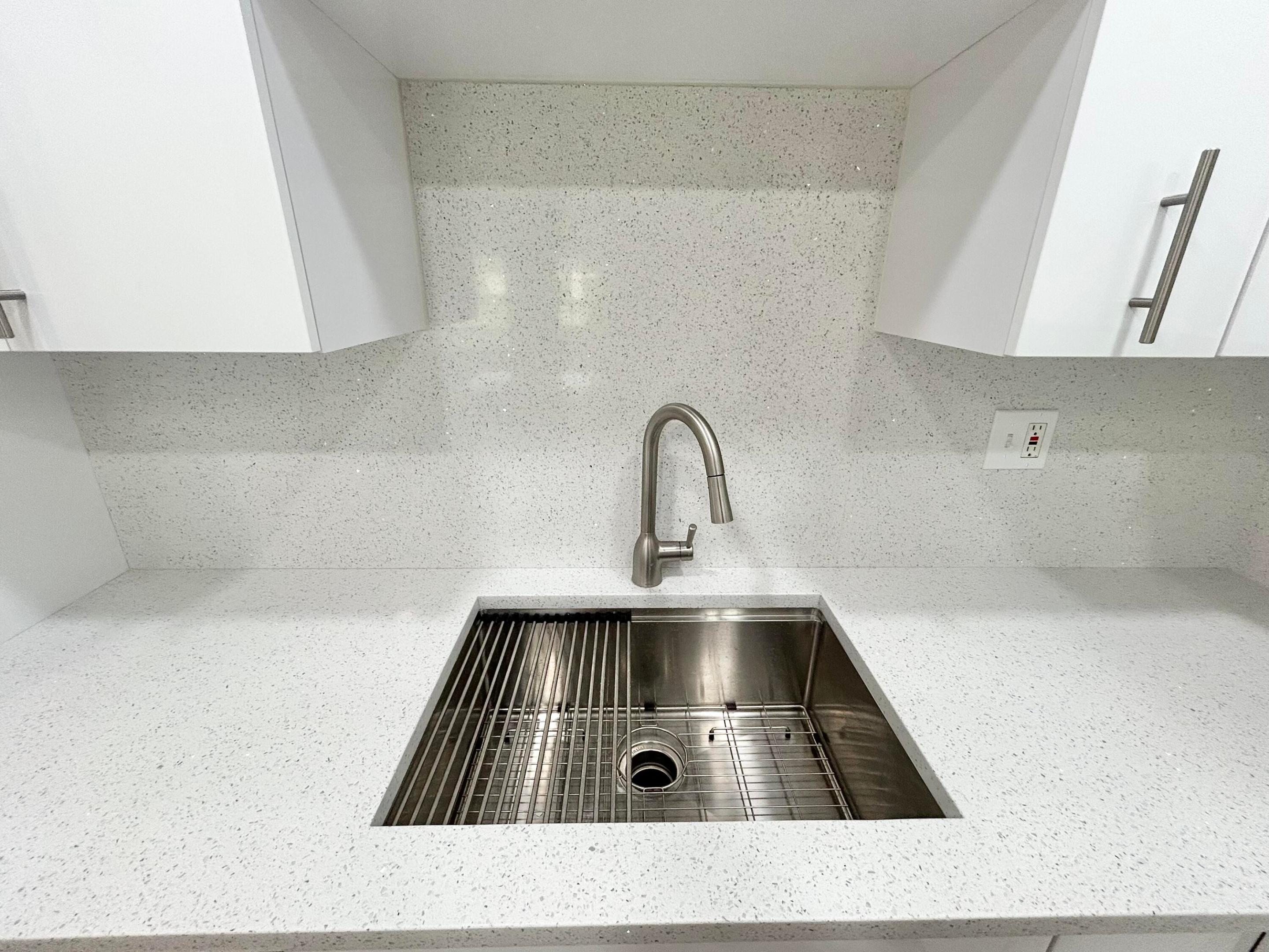 PINE RIDGE SOUTH IV CONDO - Residential