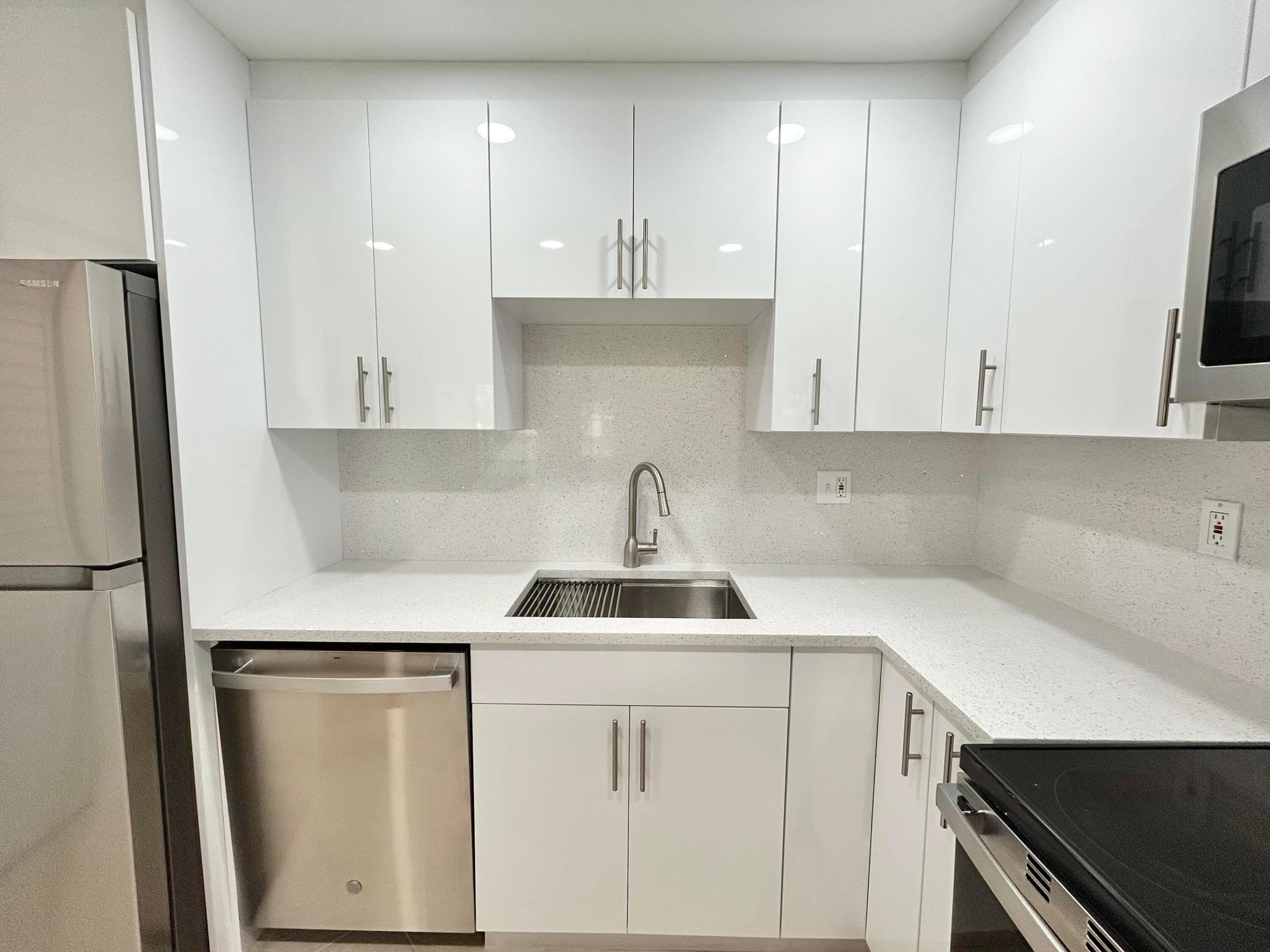 PINE RIDGE SOUTH IV CONDO - Residential
