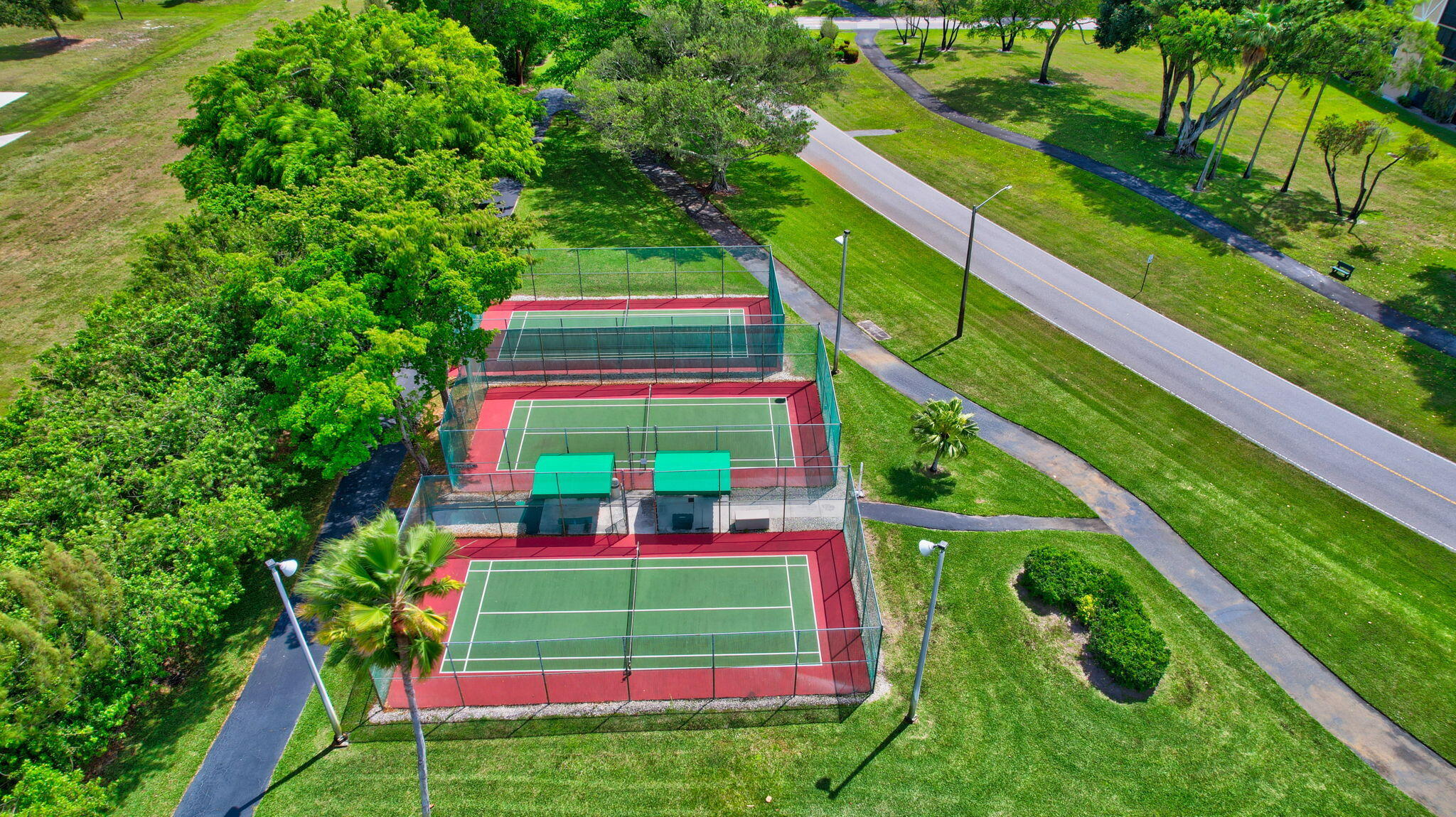 HUNTINGTON LAKES SEC TWO CONDOS - Residential