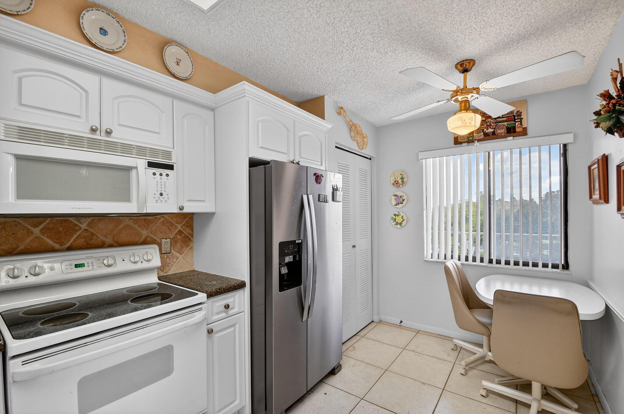 HUNTINGTON LAKES SEC TWO CONDOS - Residential