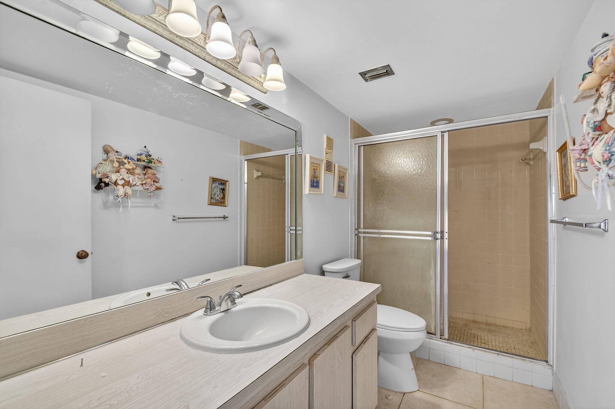 HUNTINGTON LAKES SEC TWO CONDOS - Residential