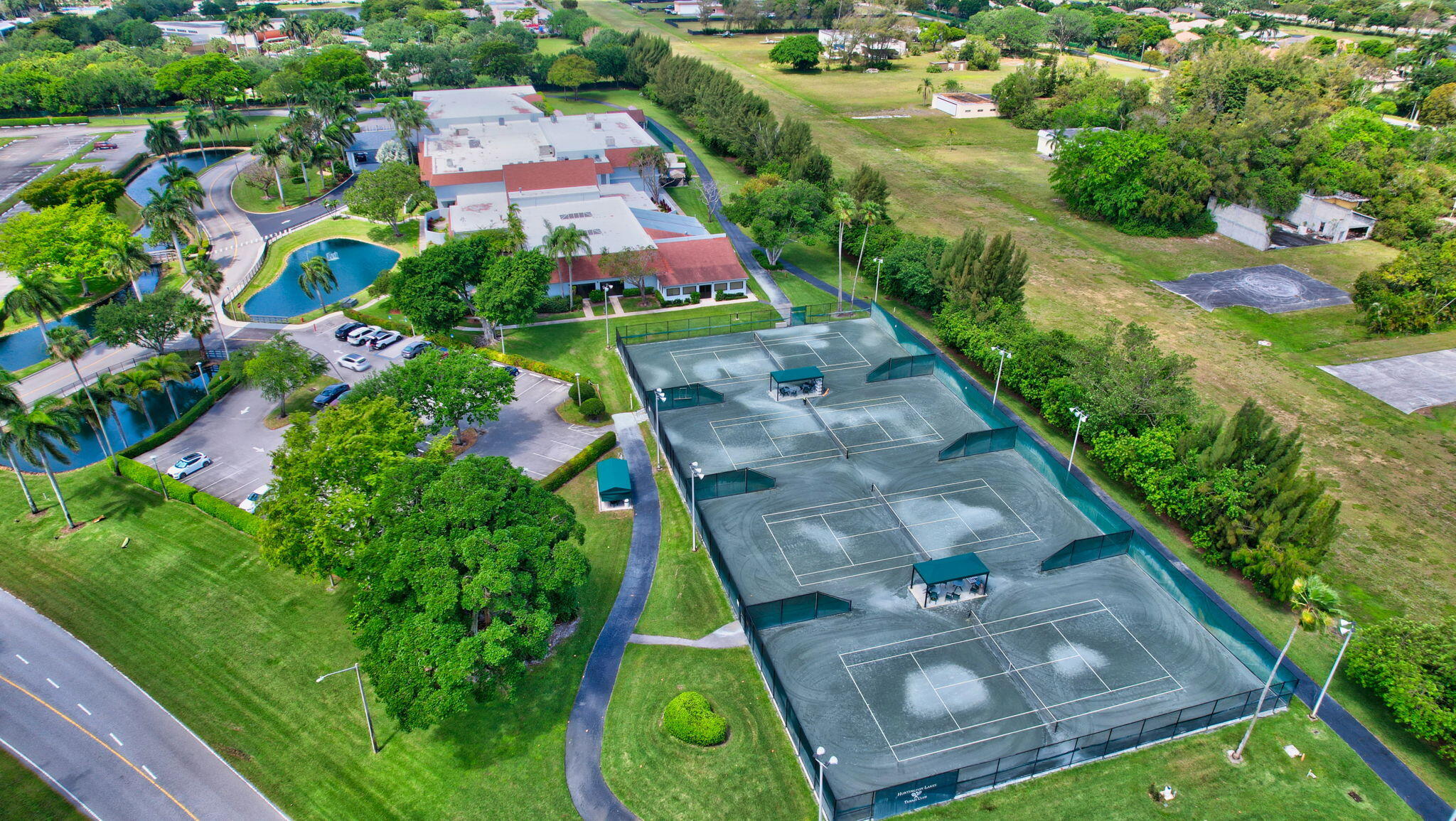 HUNTINGTON LAKES SEC TWO CONDOS - Residential