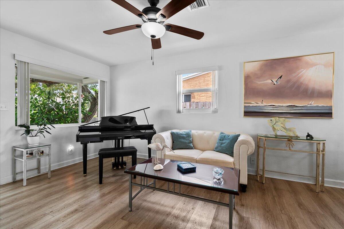 SOUTHERLY HILL - Residential