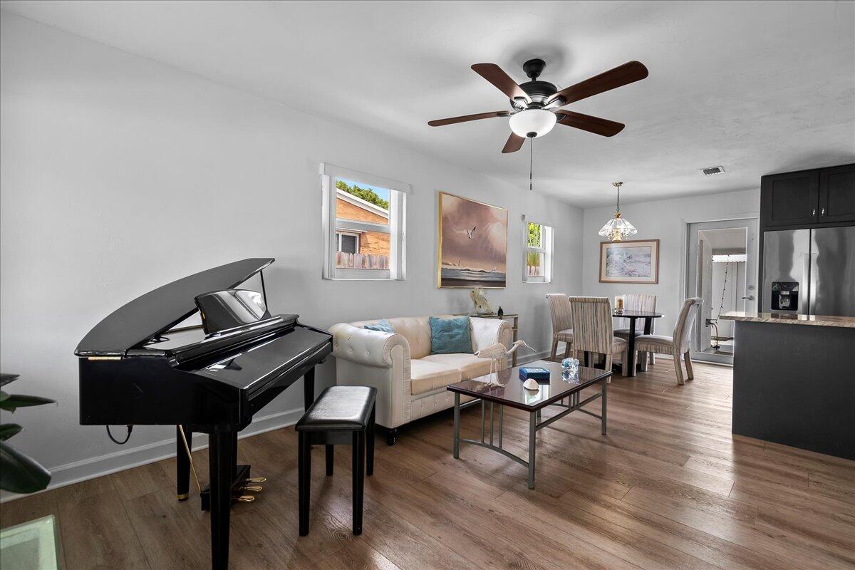 SOUTHERLY HILL - Residential