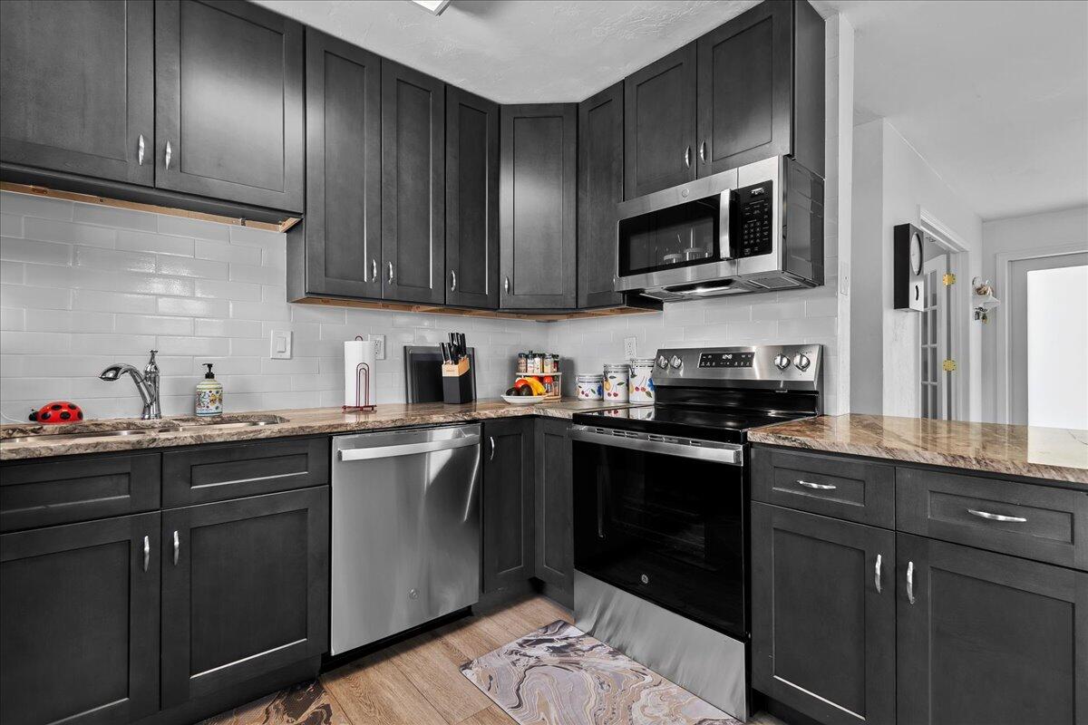 SOUTHERLY HILL - Residential