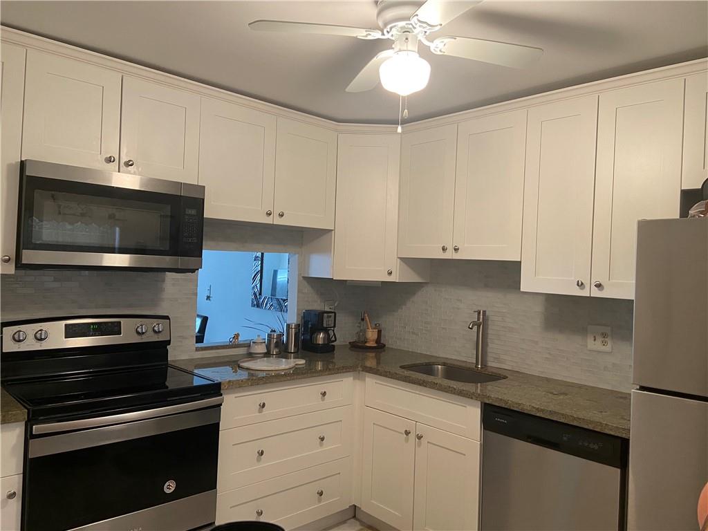 HOLIDAY SPRINGS - Residential