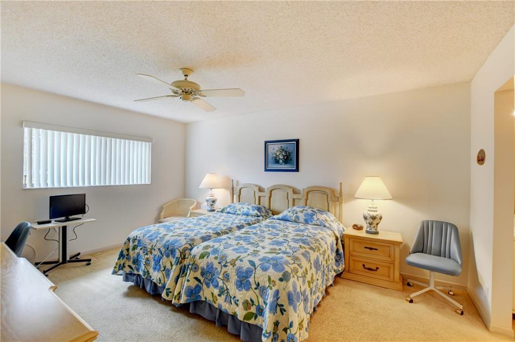 WATERSEDGE AT THE LAKES O - Residential