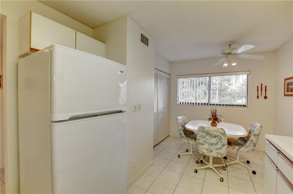 WATERSEDGE AT THE LAKES O - Residential