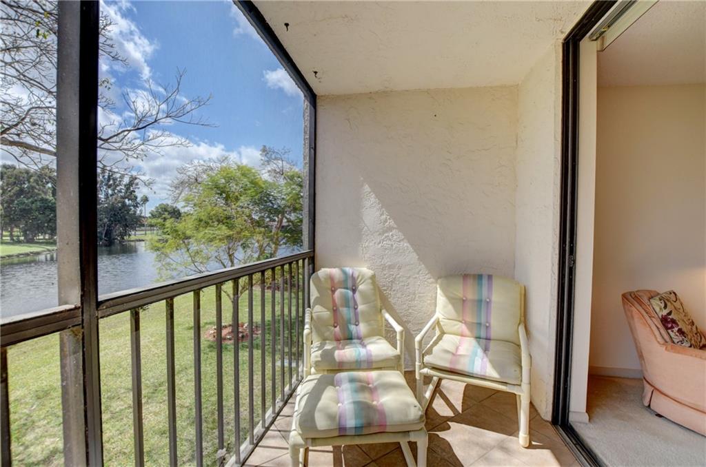 WATERSEDGE AT THE LAKES O - Residential