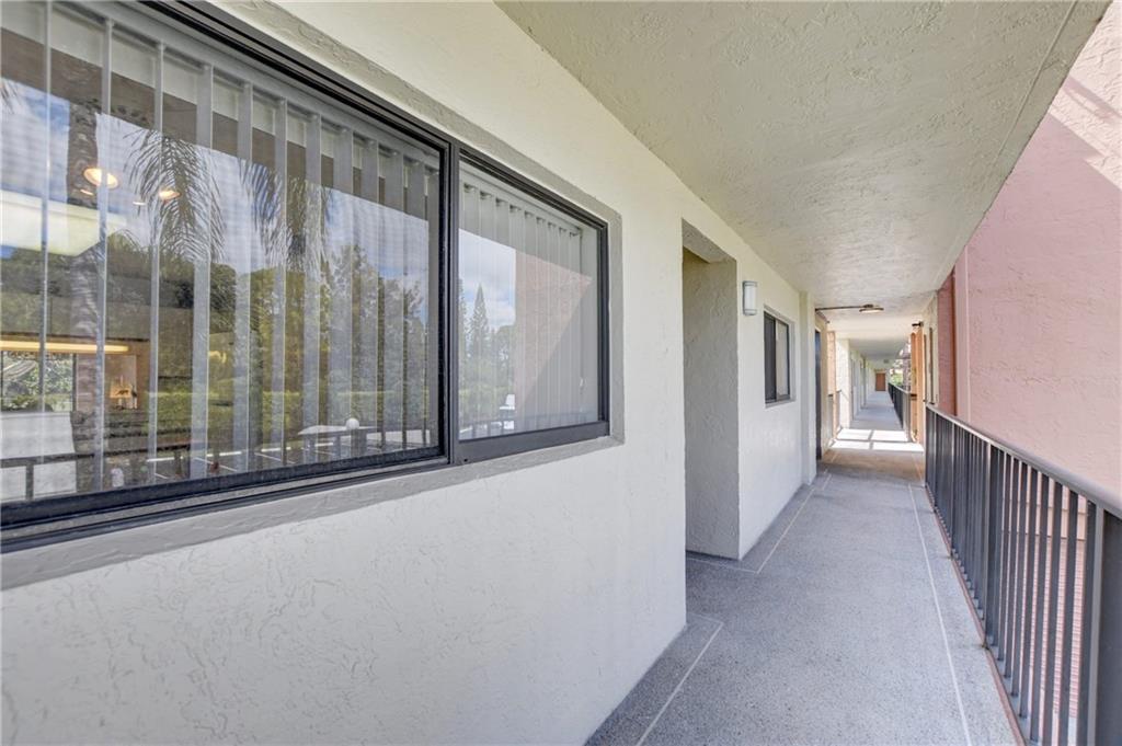 WATERSEDGE AT THE LAKES O - Residential