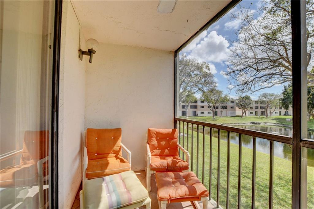 WATERSEDGE AT THE LAKES O - Residential