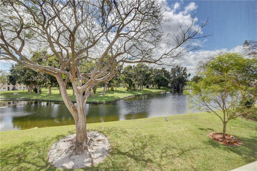 WATERSEDGE AT THE LAKES O - Residential