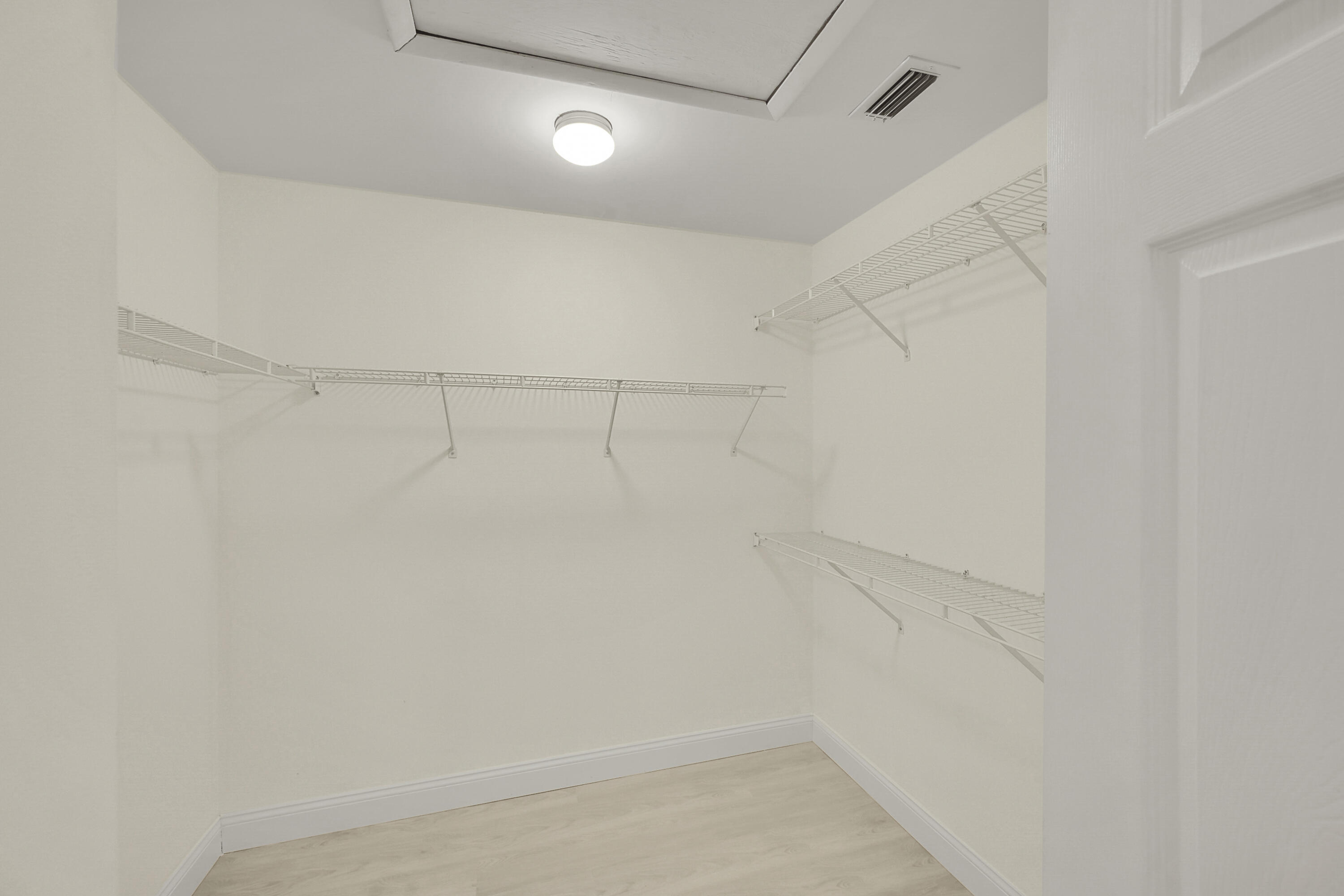 WEITZER SUB 2 - Residential Lease